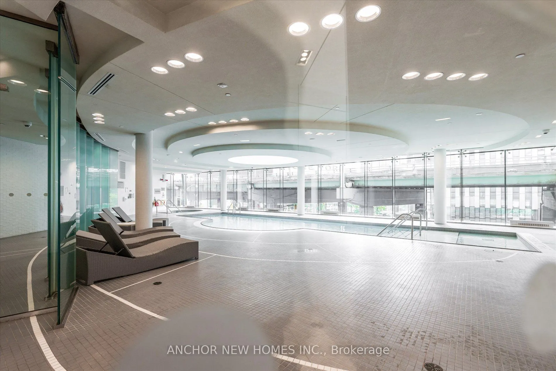 12 York Street, #4402