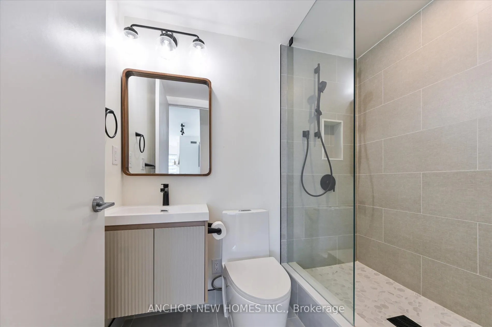 12 York Street, #4402