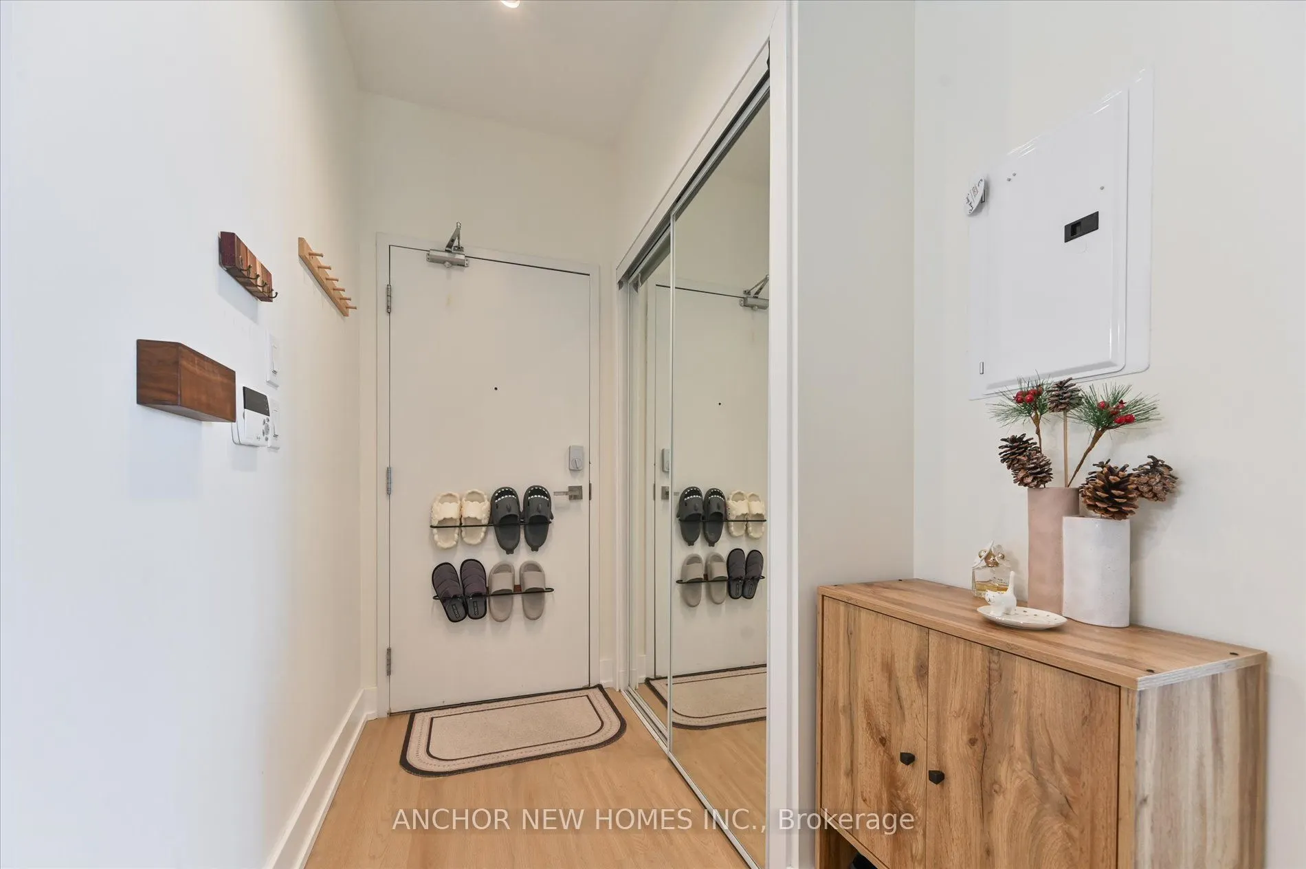 12 York Street, #4402