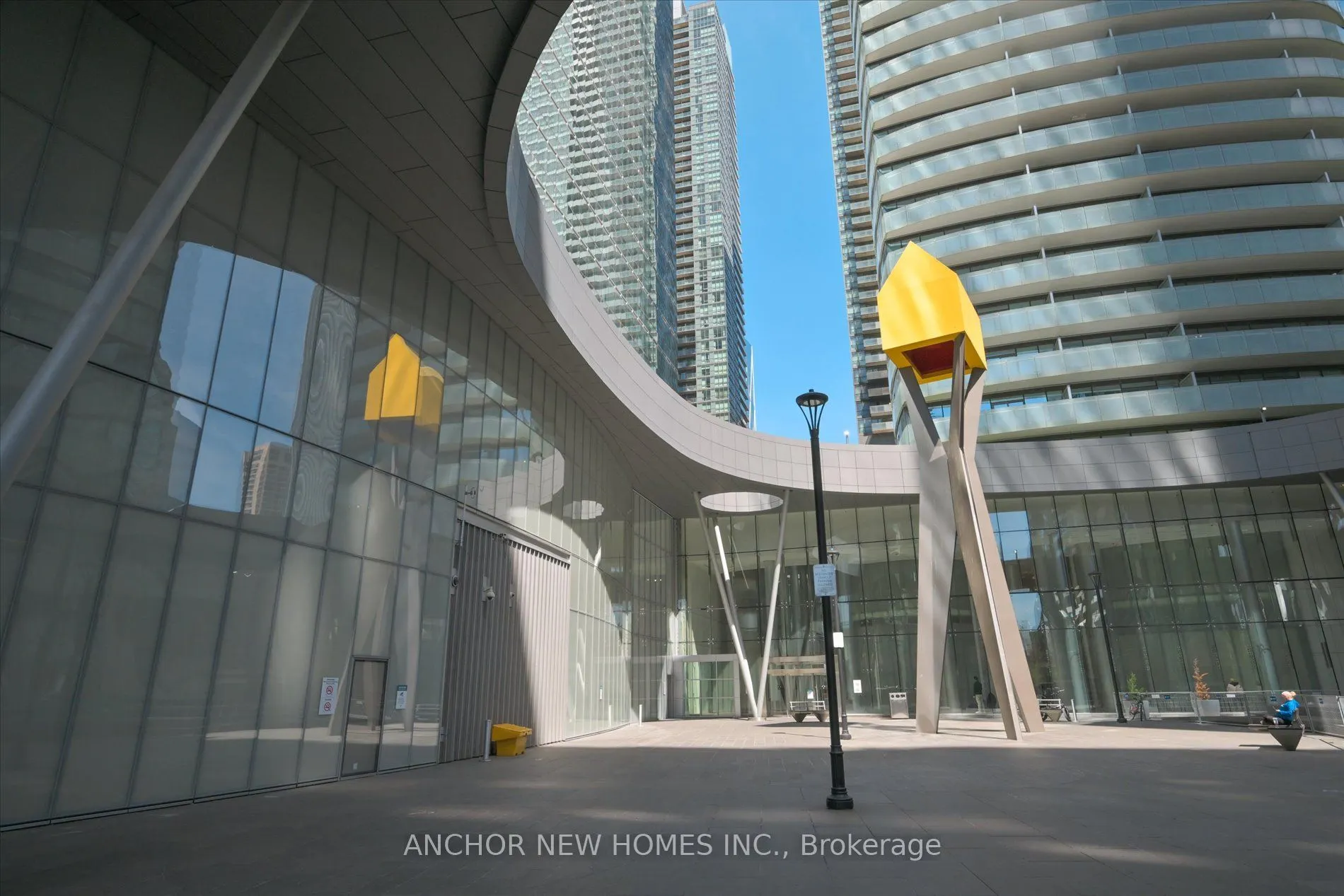 12 York Street, #4402