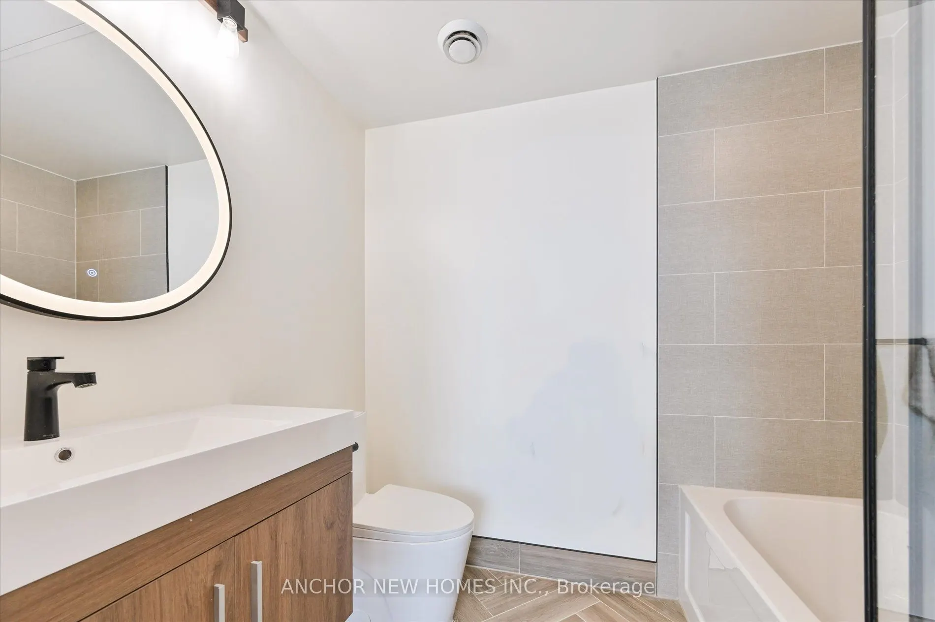 12 York Street, #4402