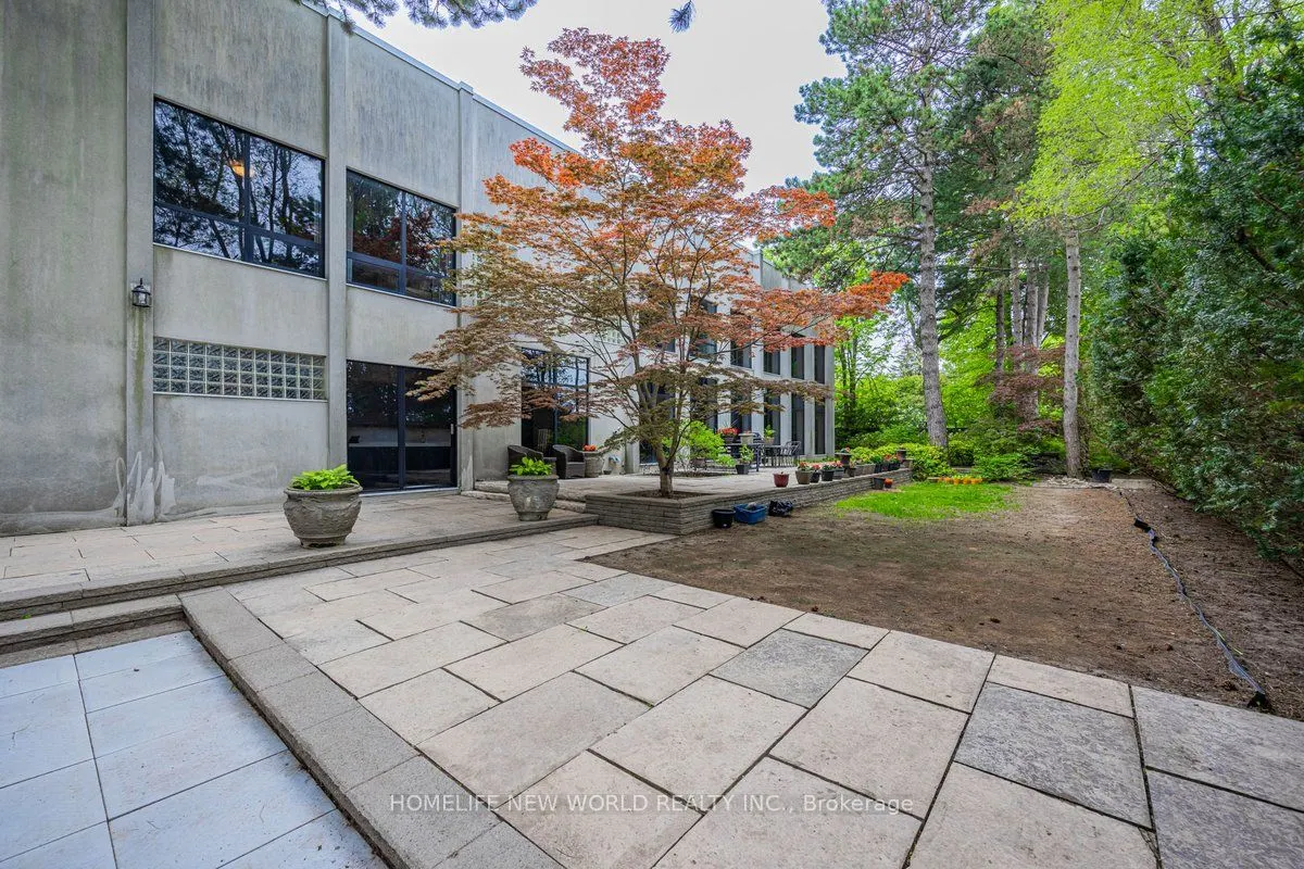 5 Abrams Place