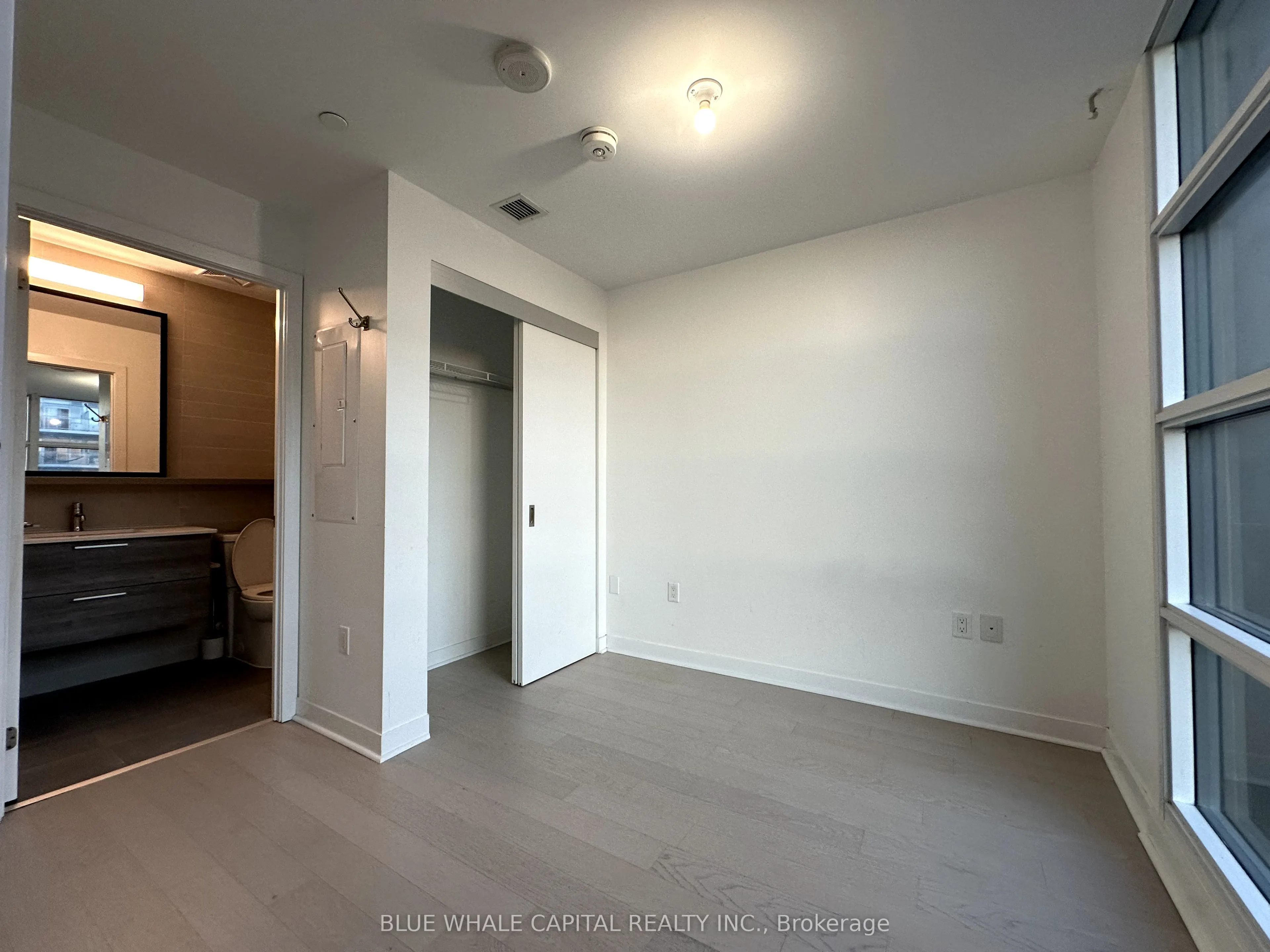 501 Adelaide Street W, #1309