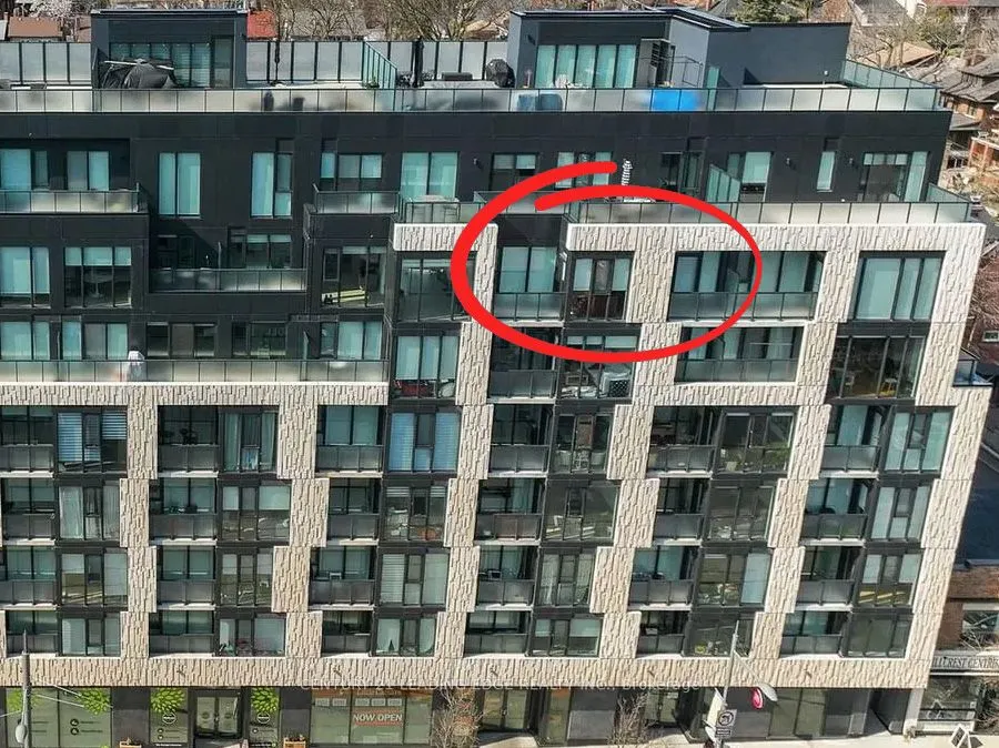 840 St Clair Avenue W, #804