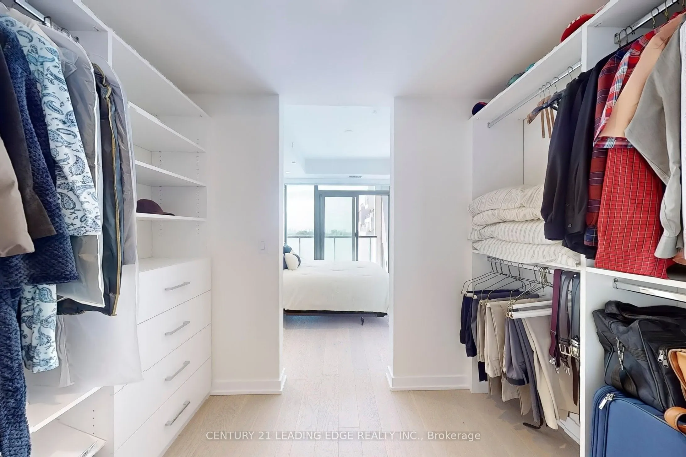 840 St Clair Avenue W, #804
