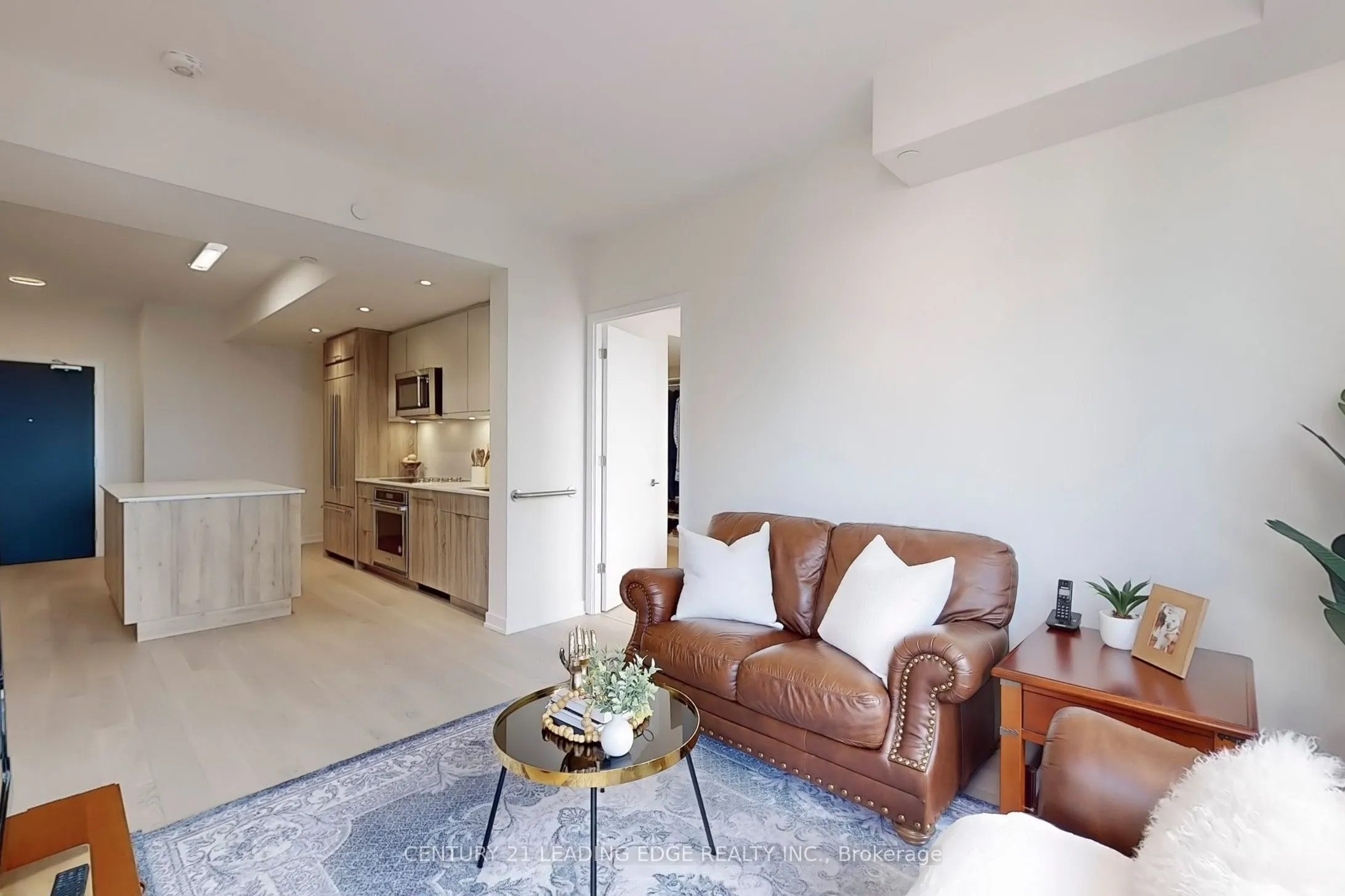 840 St Clair Avenue W, #804