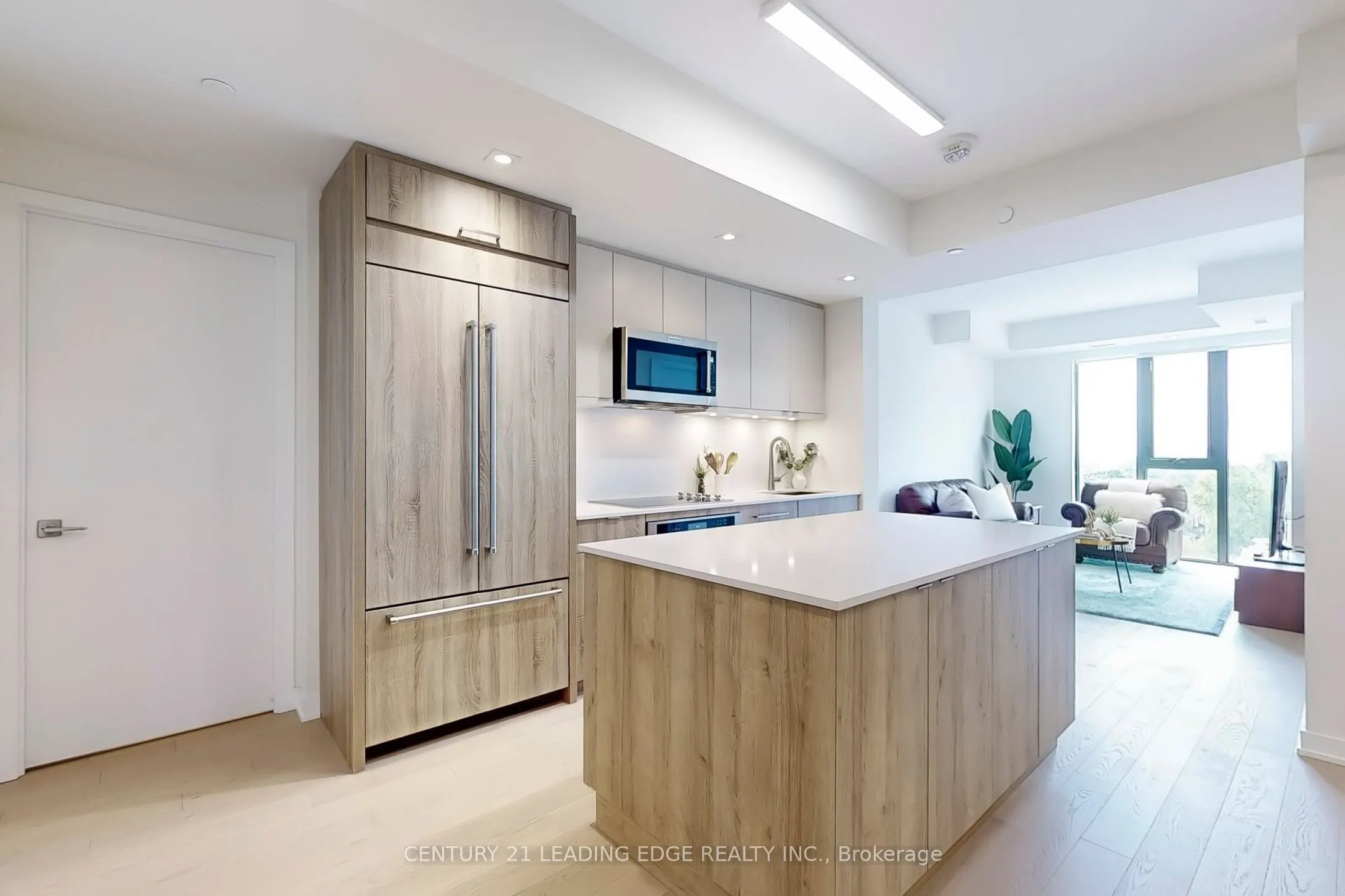 840 St Clair Avenue W, #804