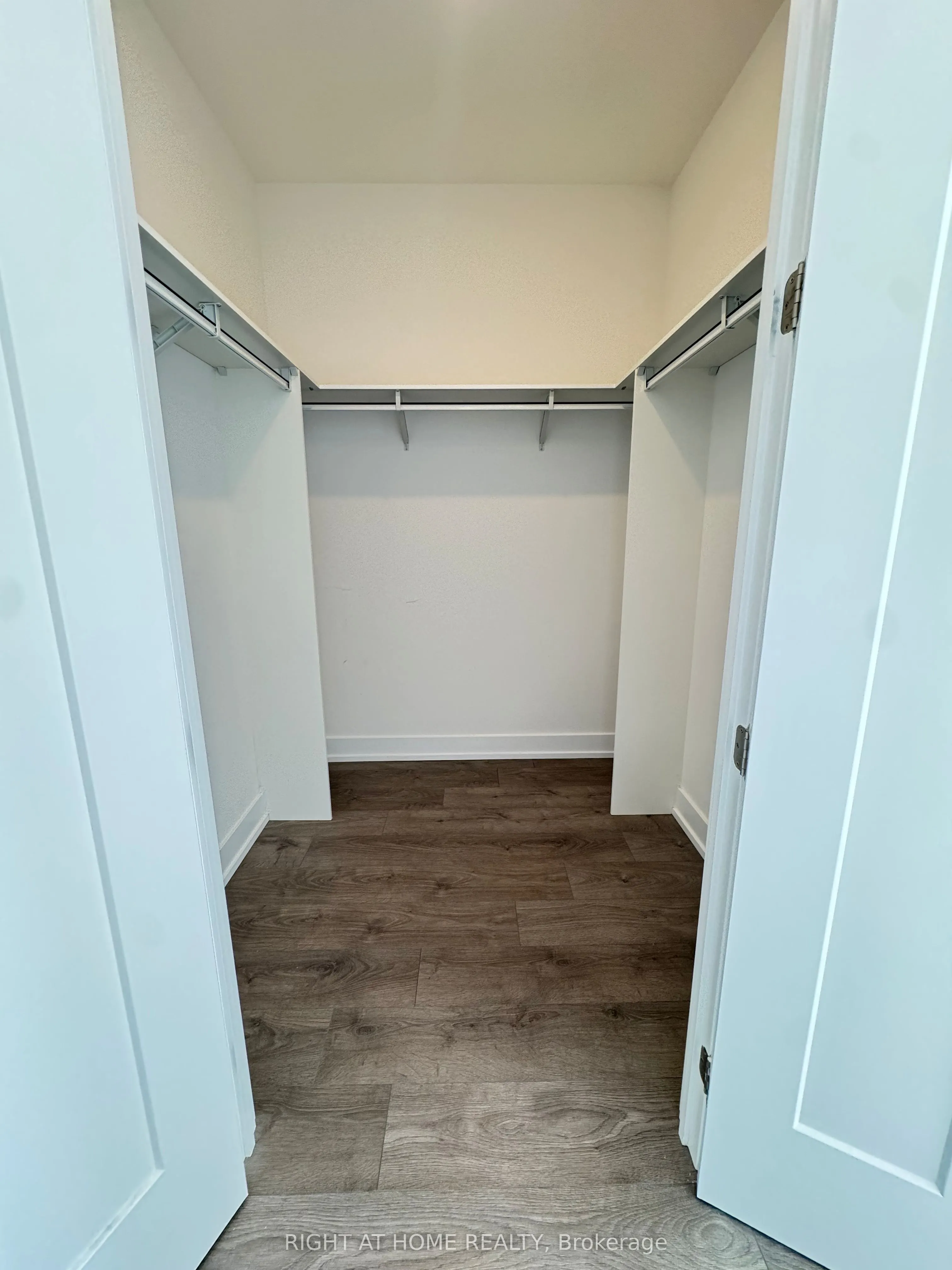 25 Adra Grado Way, #533