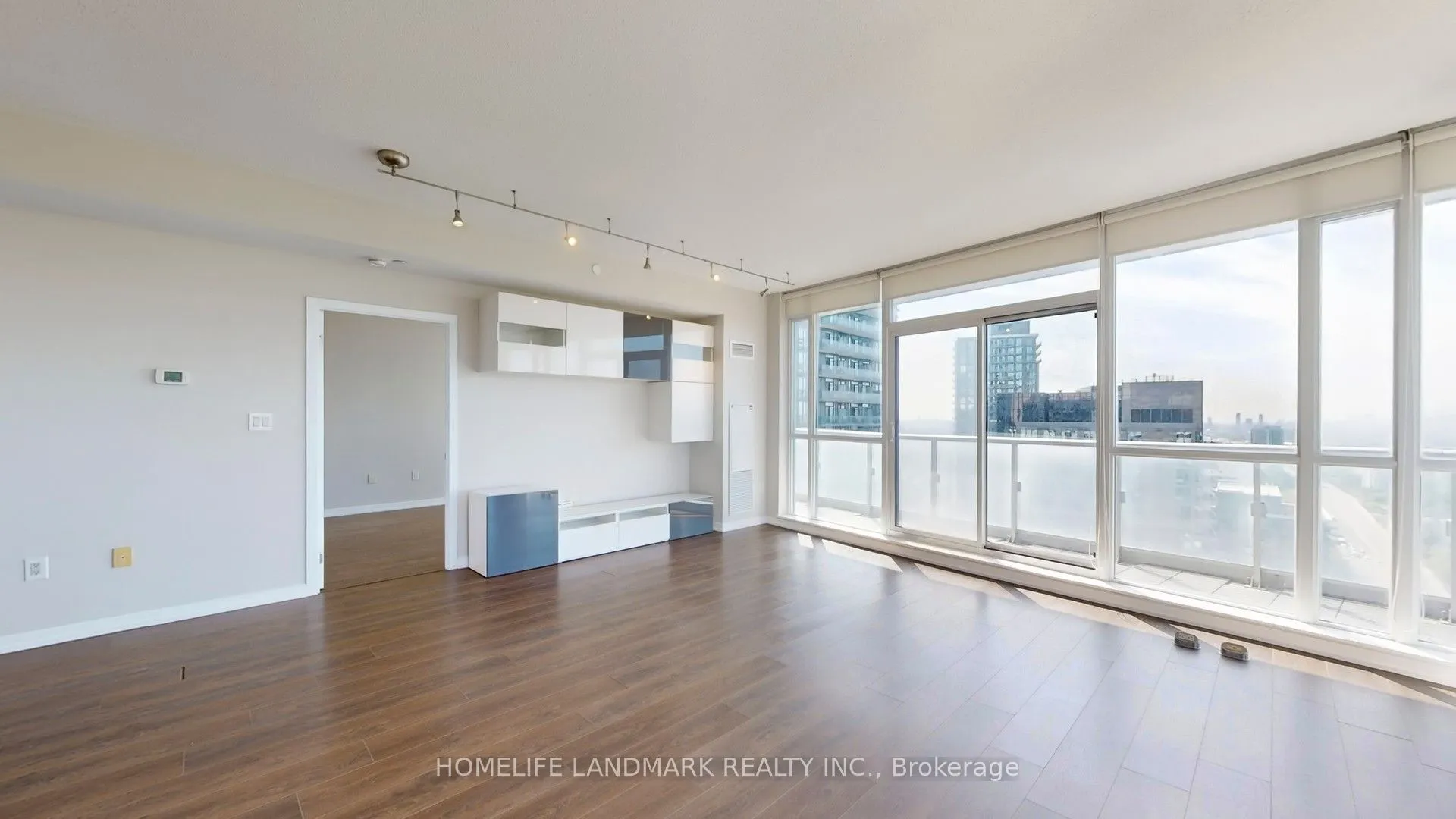 62 Forest Manor Road, #2405