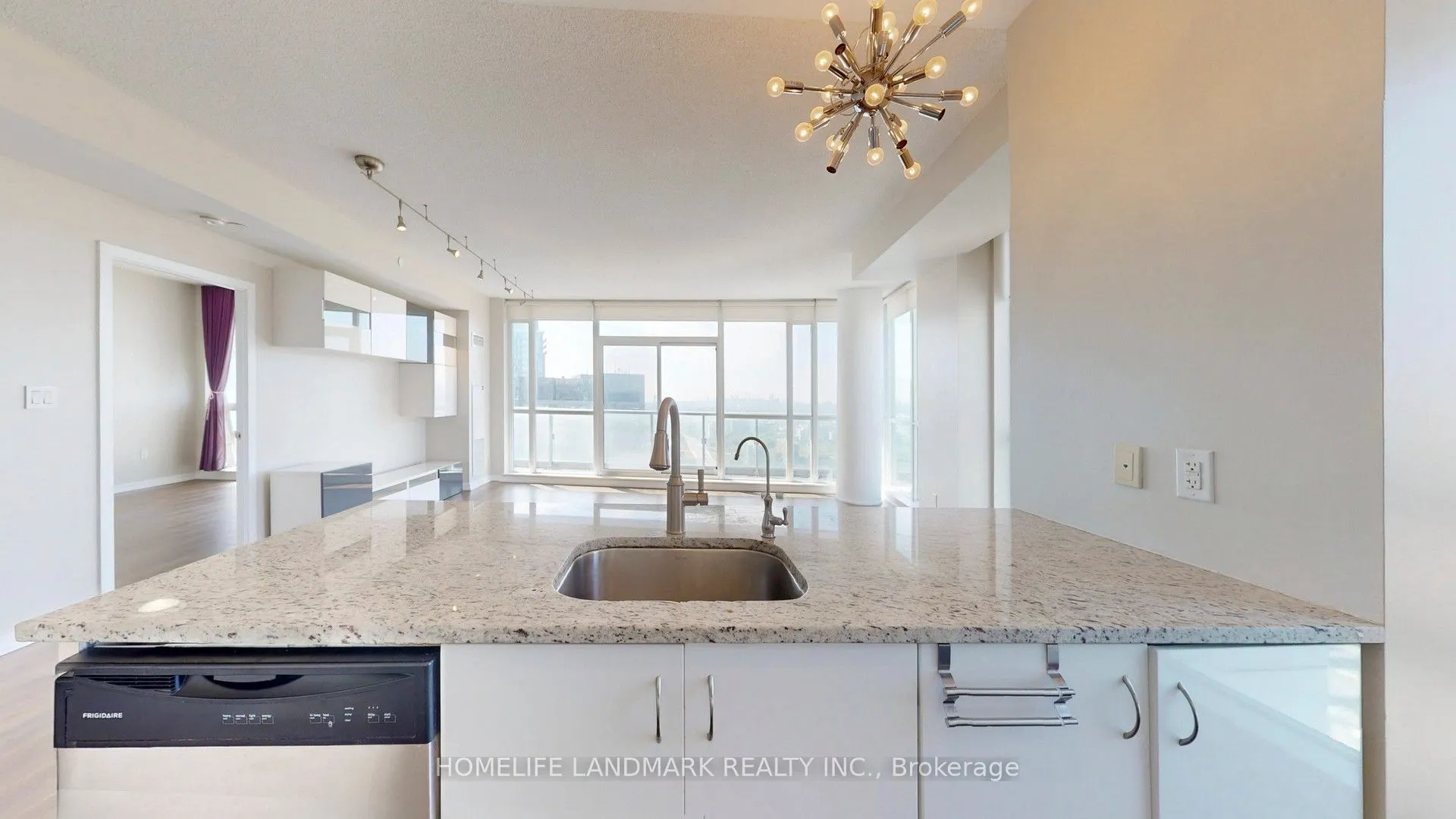 62 Forest Manor Road, #2405