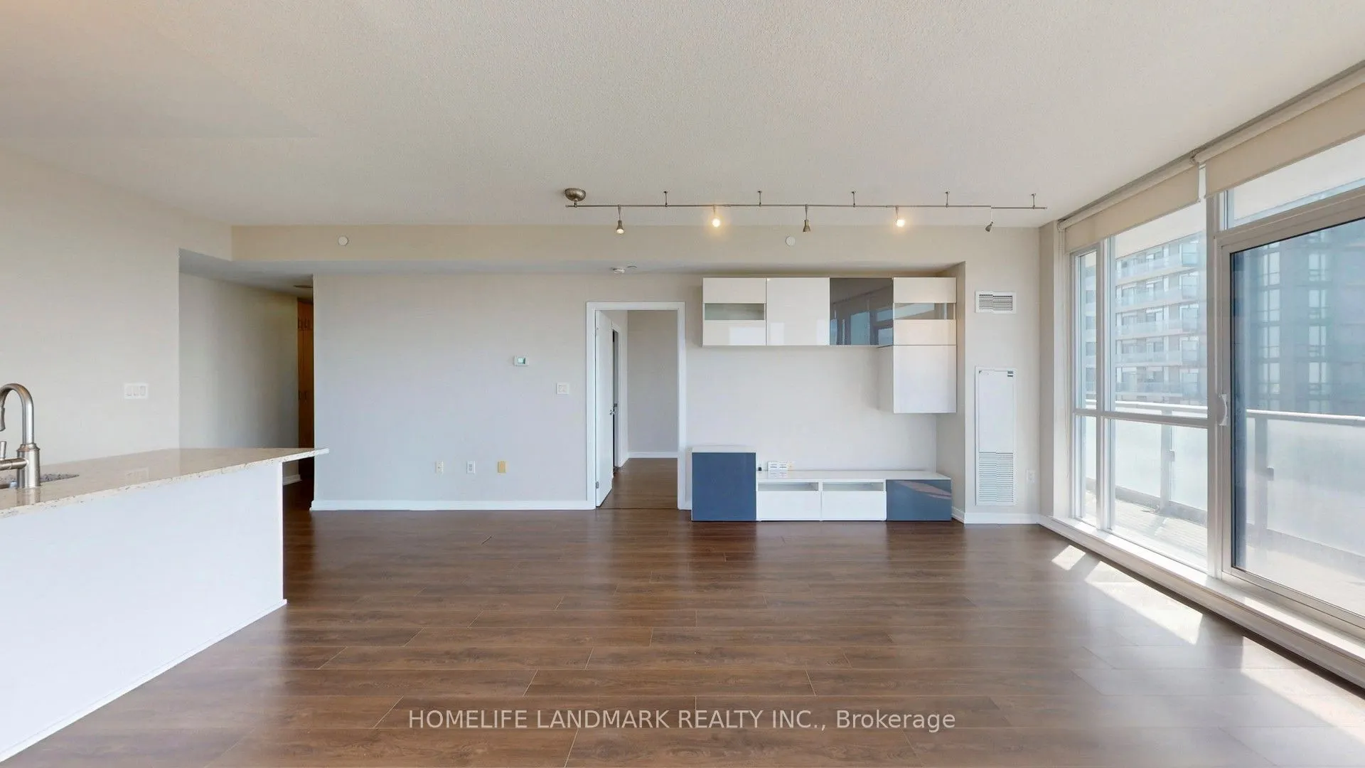 62 Forest Manor Road, #2405