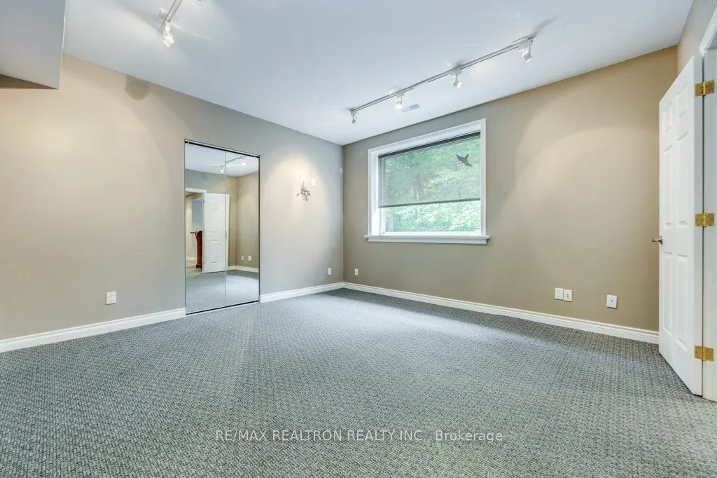 77 Clarinda Drive
