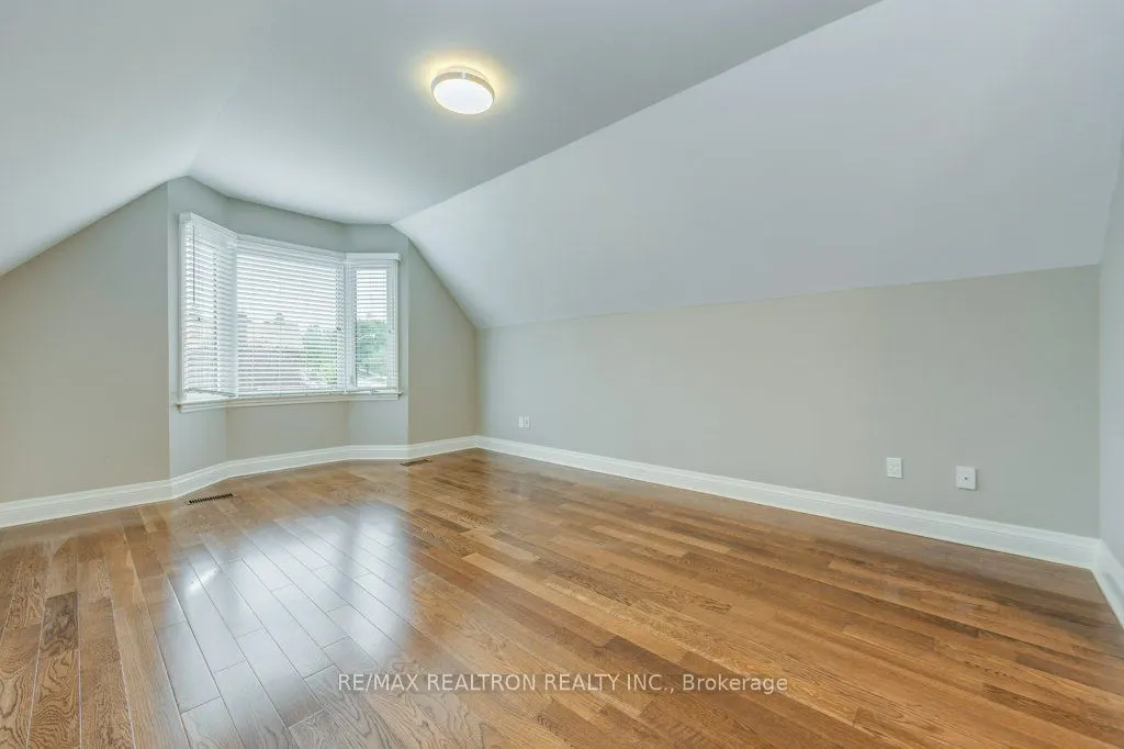 77 Clarinda Drive