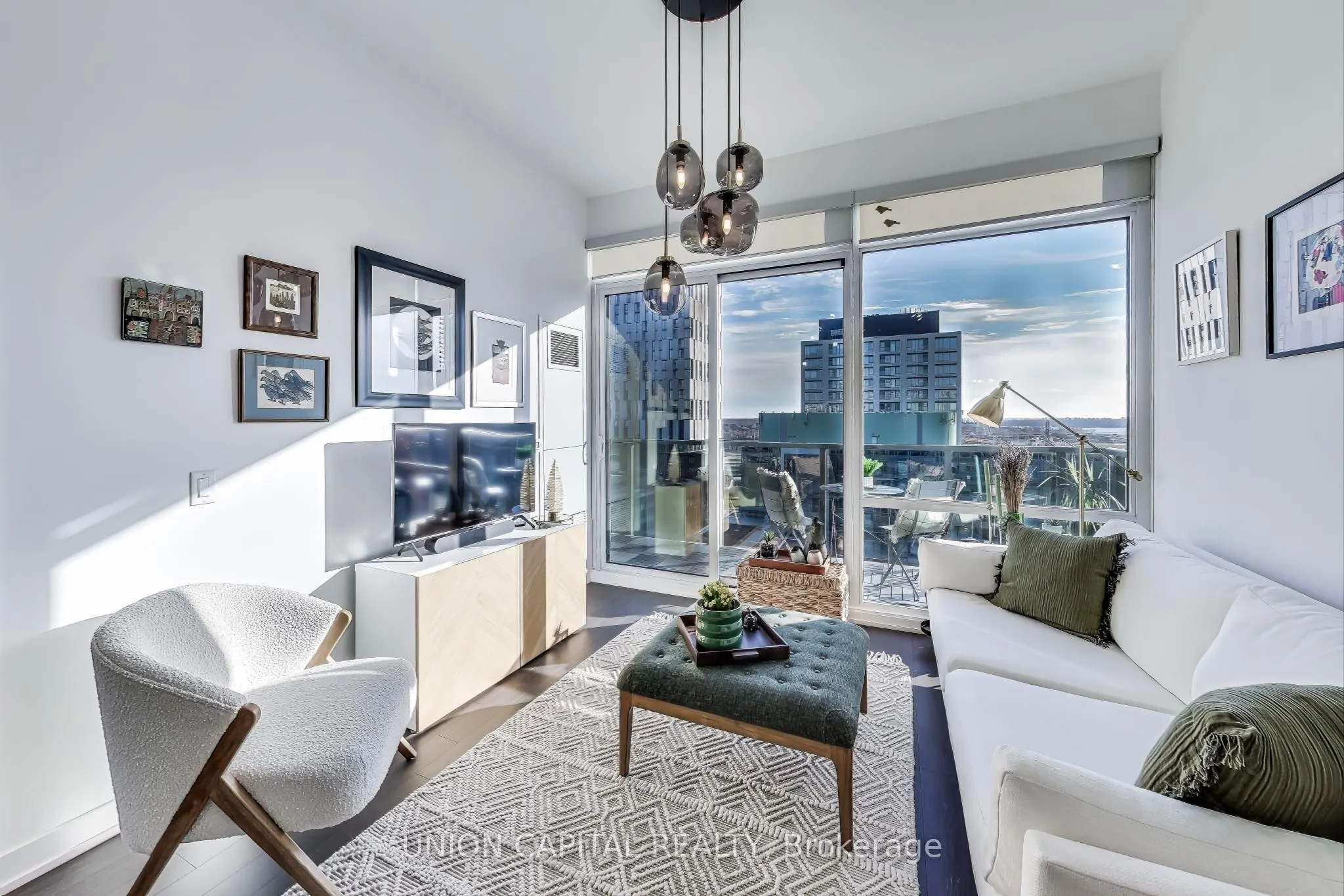 455 Front Street E, #N1110