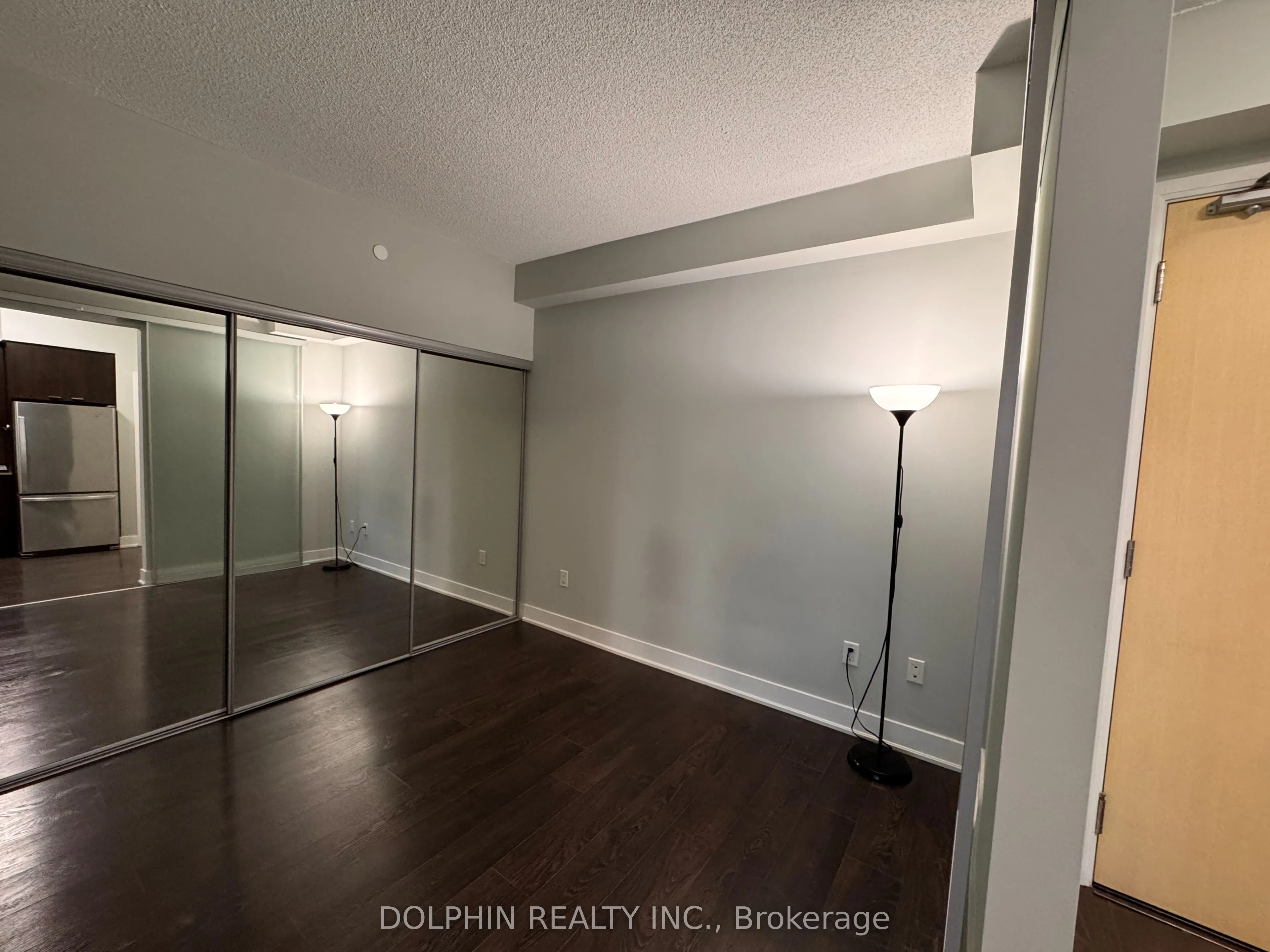 30 Roehampton Avenue, #409