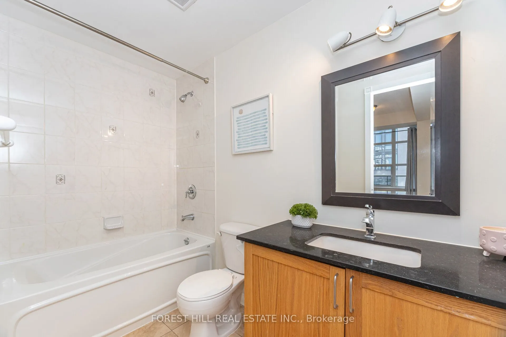 438 Richmond Street W, #722