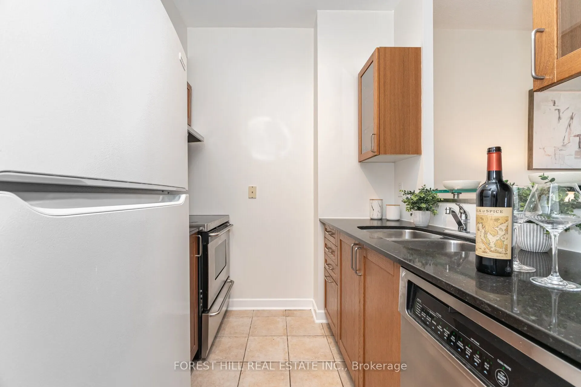 438 Richmond Street W, #722