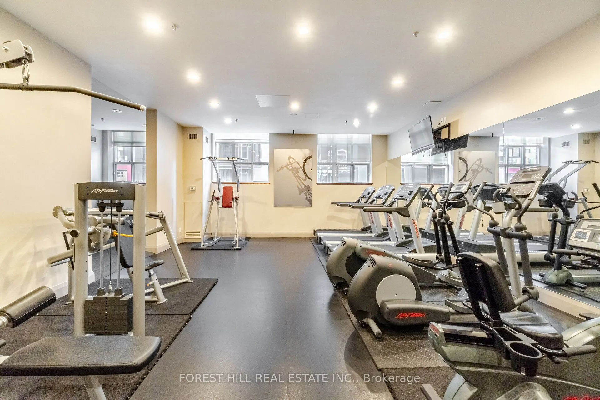438 Richmond Street W, #722
