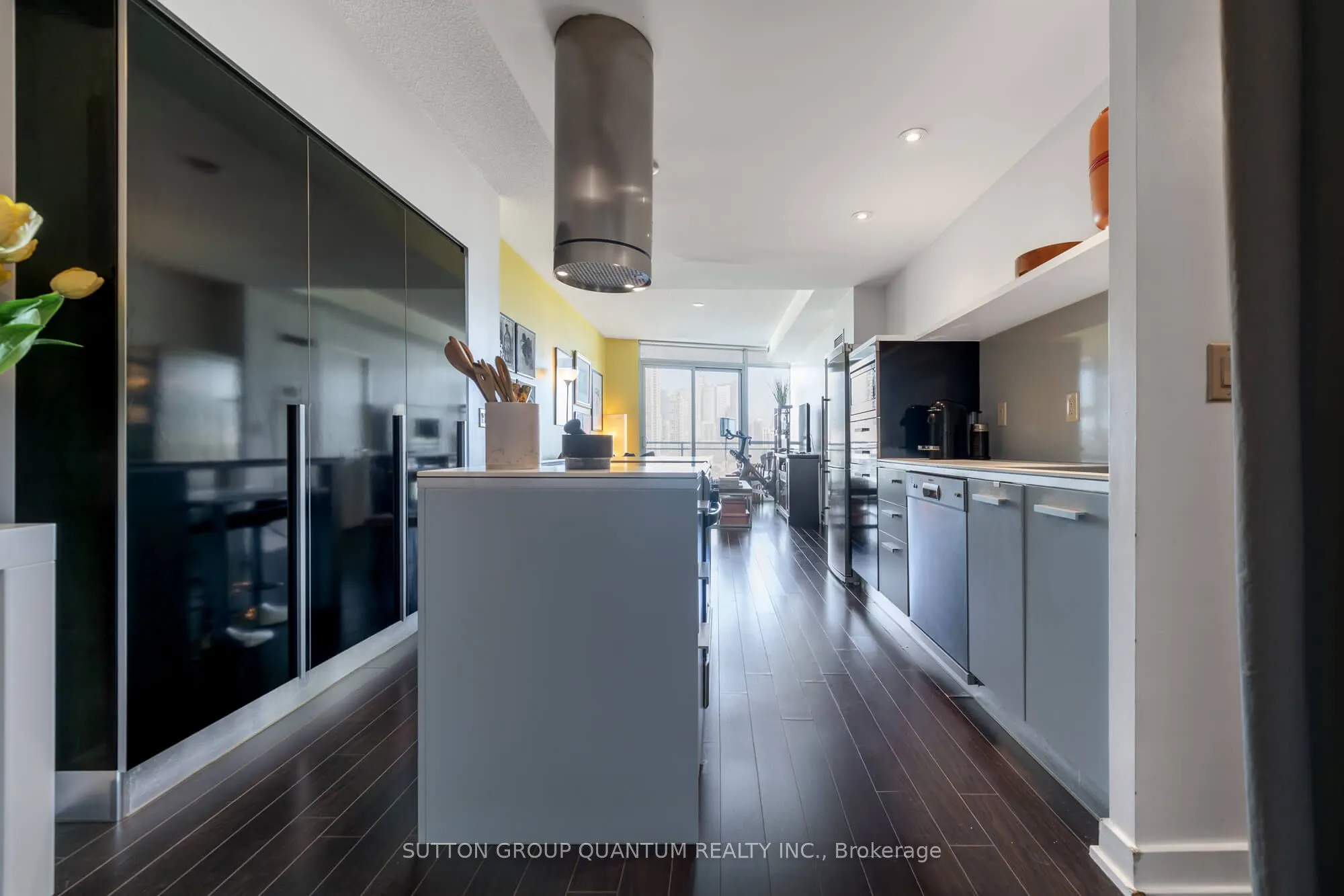 38 Dan Leckie Way, #1810