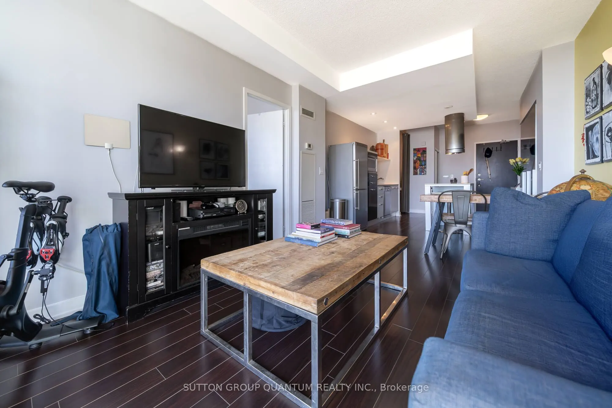 38 Dan Leckie Way, #1810