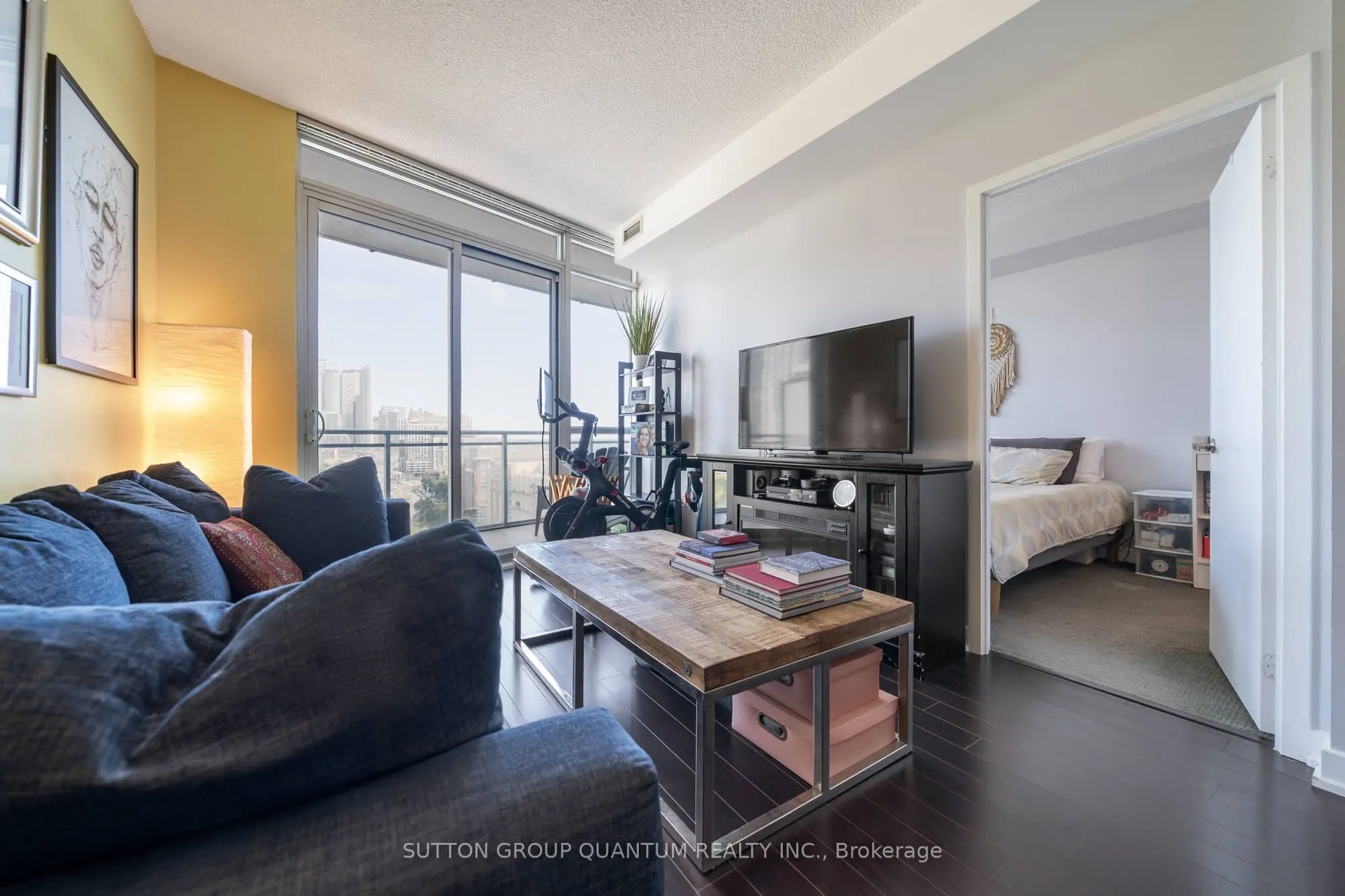38 Dan Leckie Way, #1810
