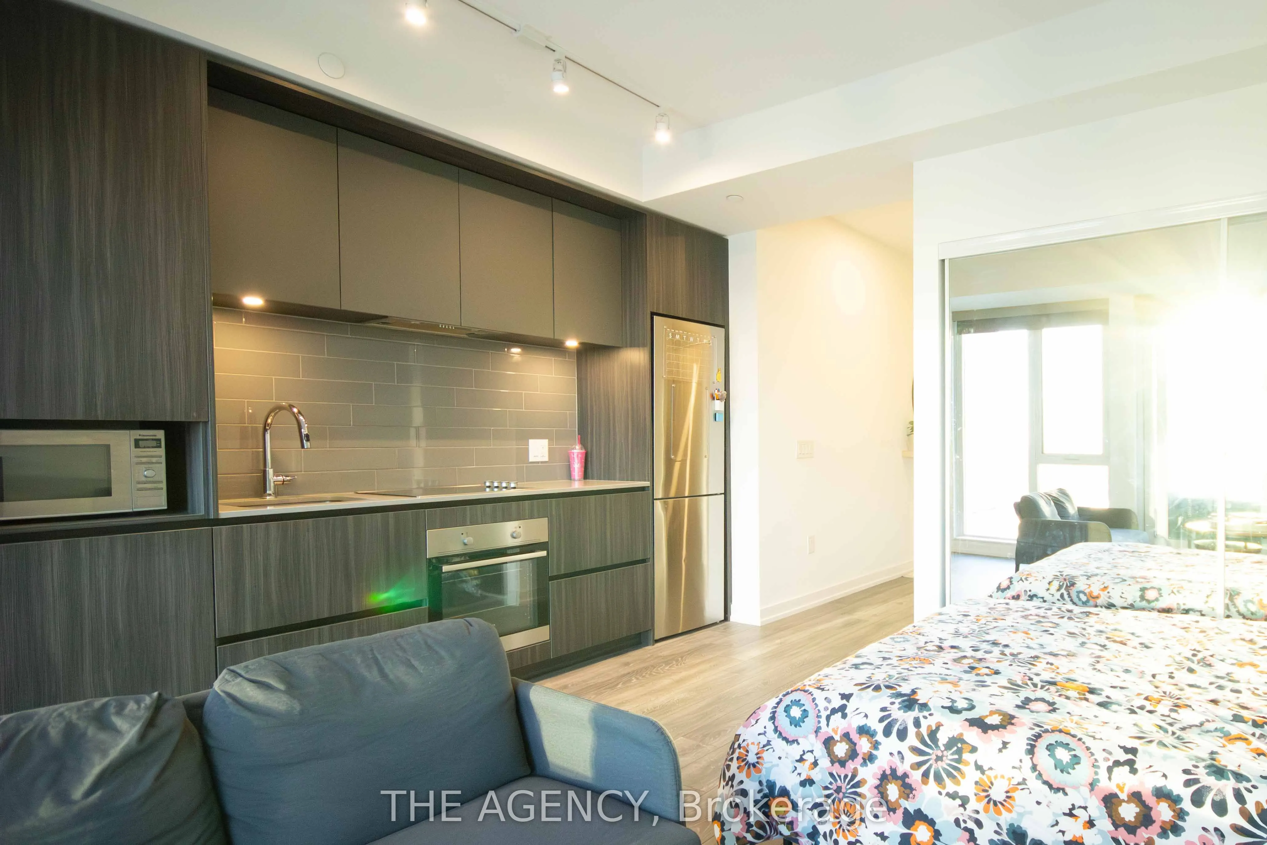 225 Sumach Street, #1702