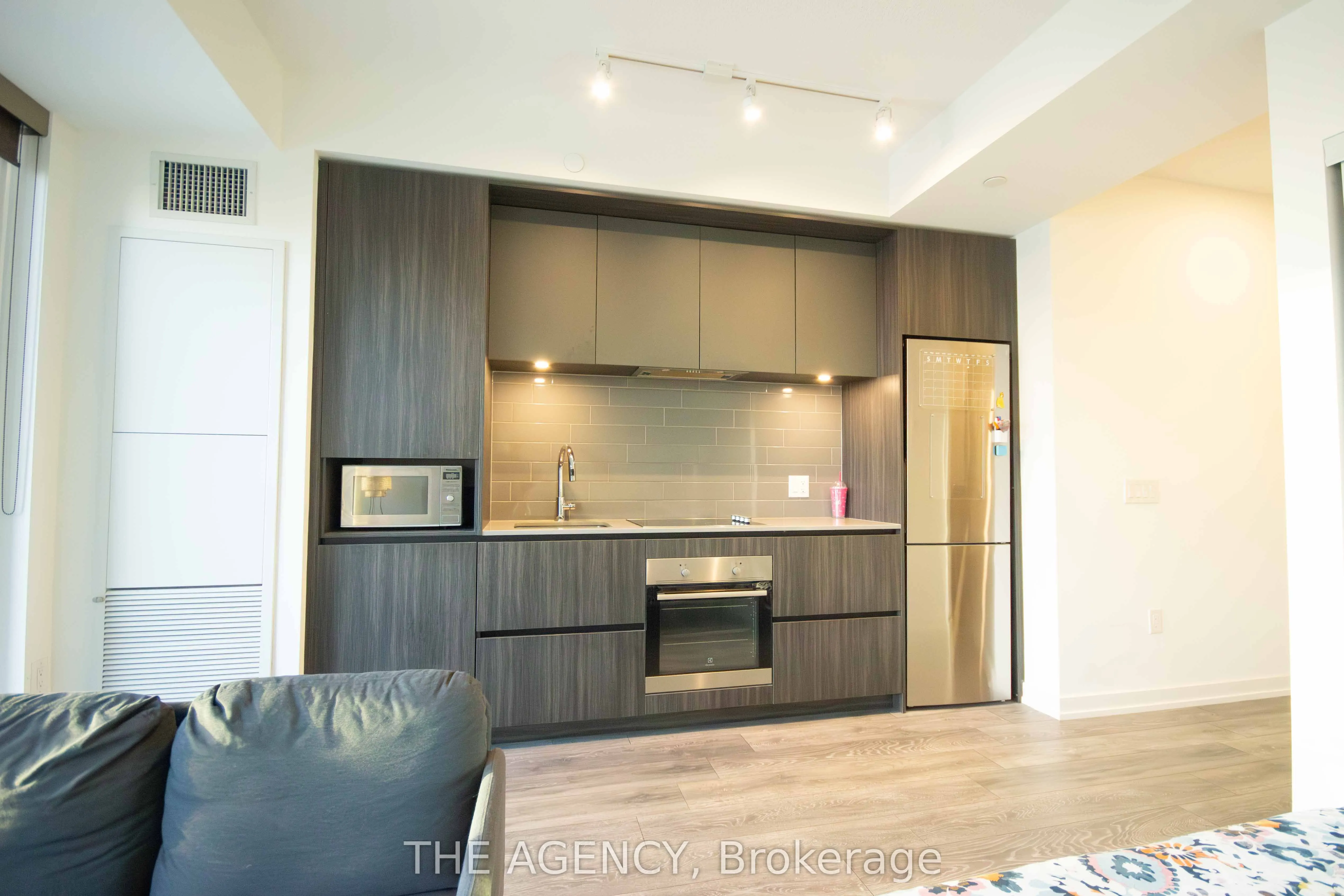 225 Sumach Street, #1702