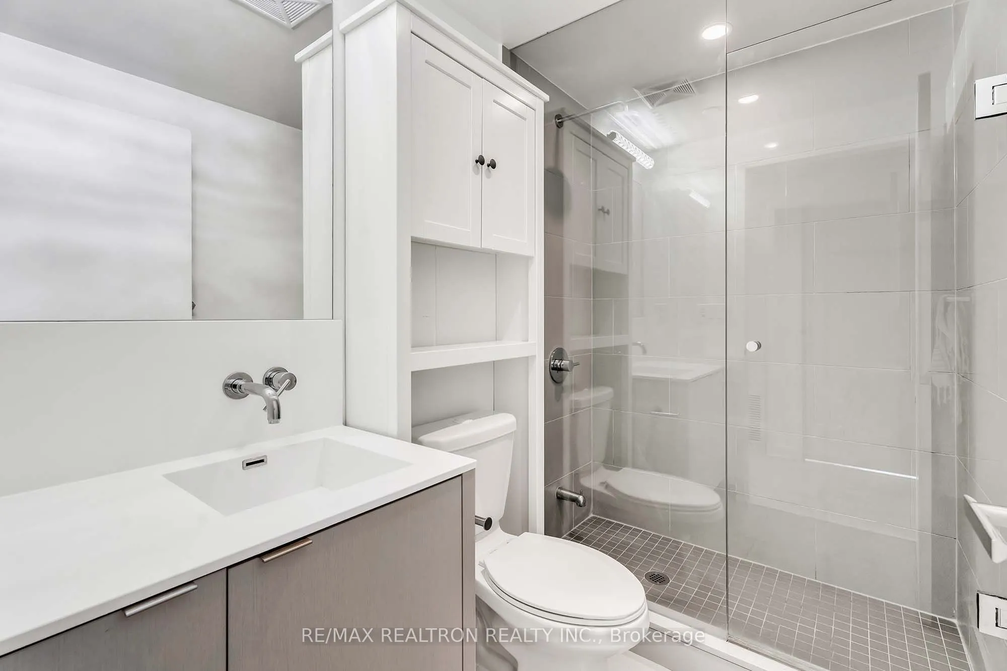 88 Harbour Street, #4004