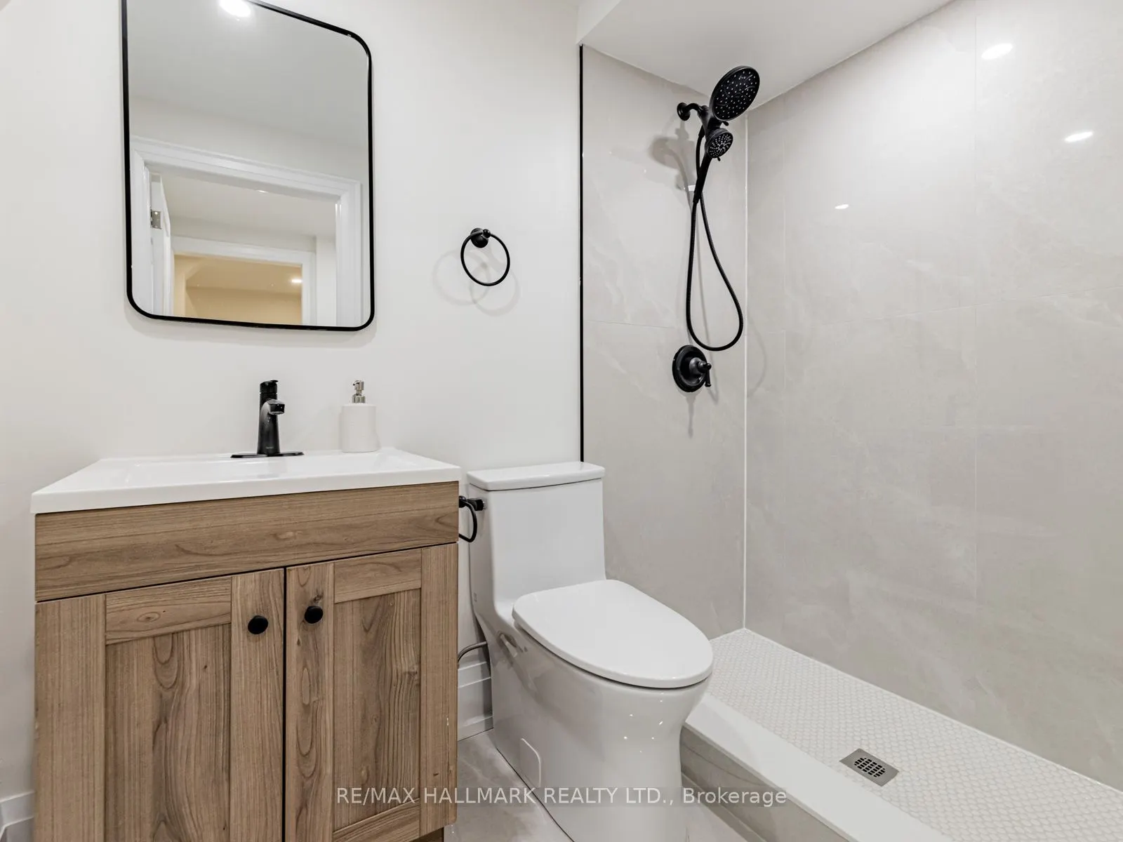 1315 Steeles Avenue W, #5