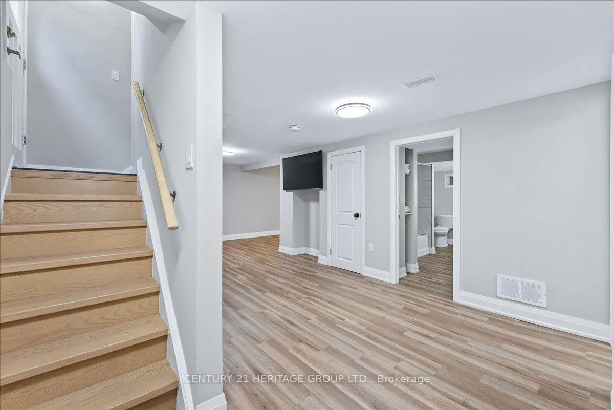 39 Reiner Road, #Lower