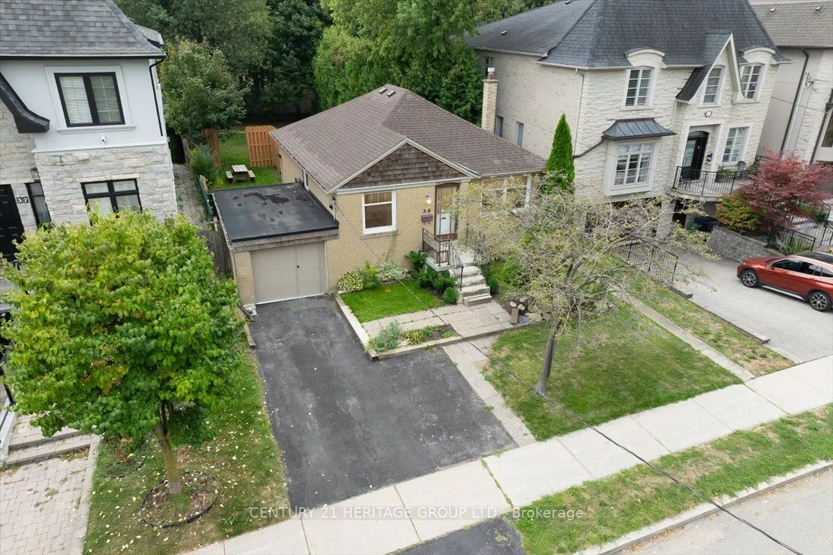 39 Reiner Road, #Lower