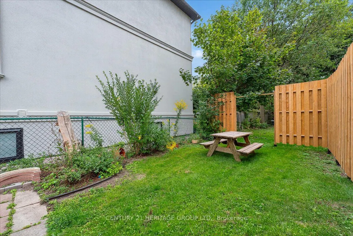 39 Reiner Road, #Lower
