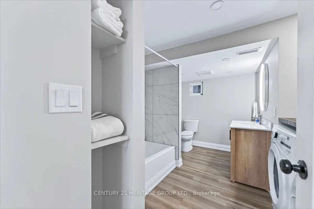 39 Reiner Road, #Lower