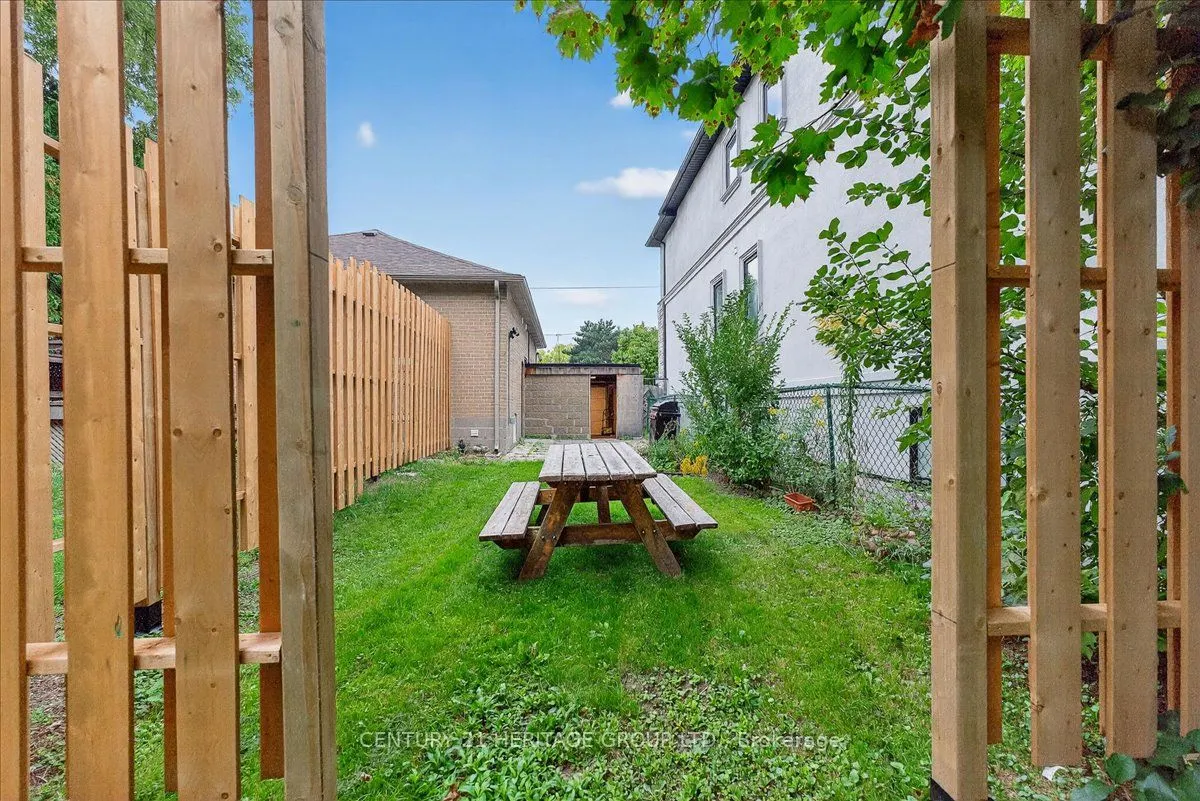 39 Reiner Road, #Lower