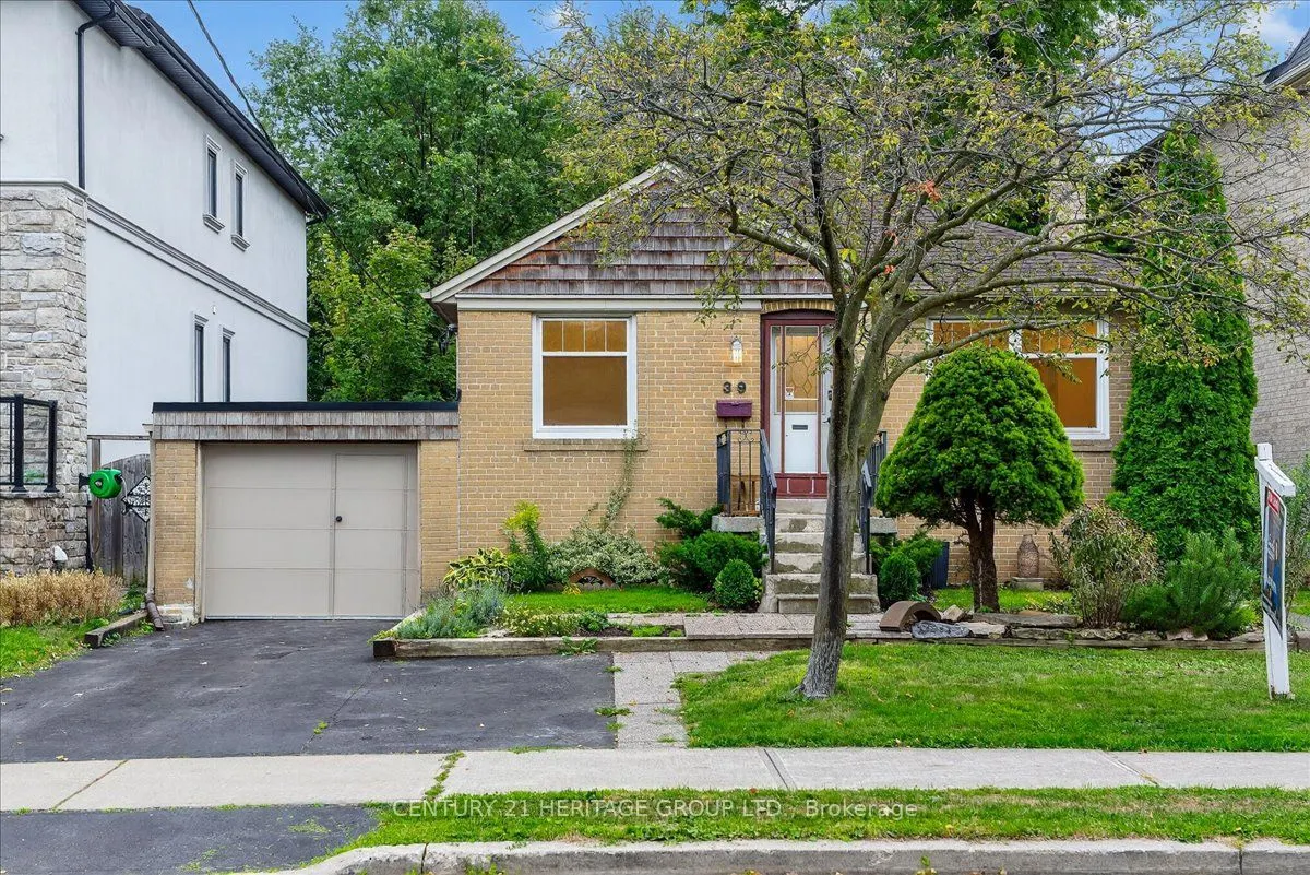 39 Reiner Road, #Lower