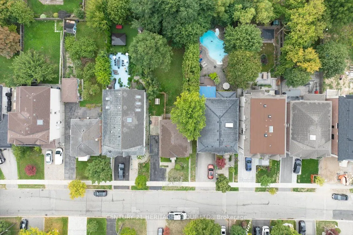 39 Reiner Road, #Lower