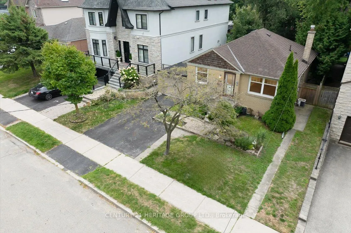 39 Reiner Road, #Lower