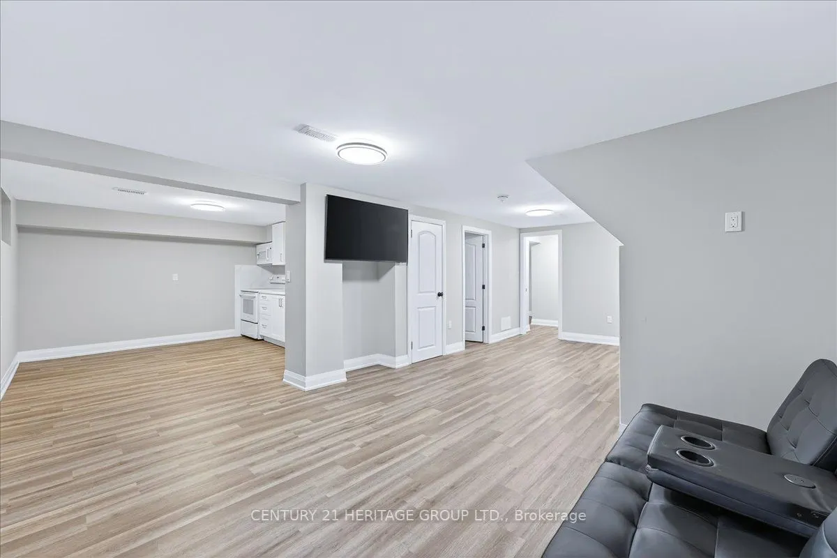39 Reiner Road, #Lower