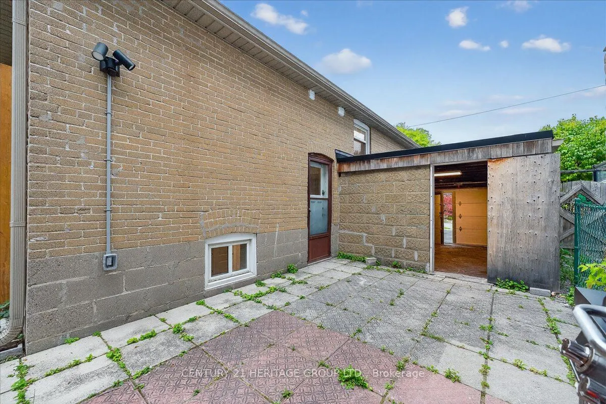 39 Reiner Road, #Lower