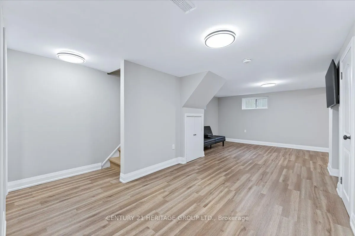 39 Reiner Road, #Lower