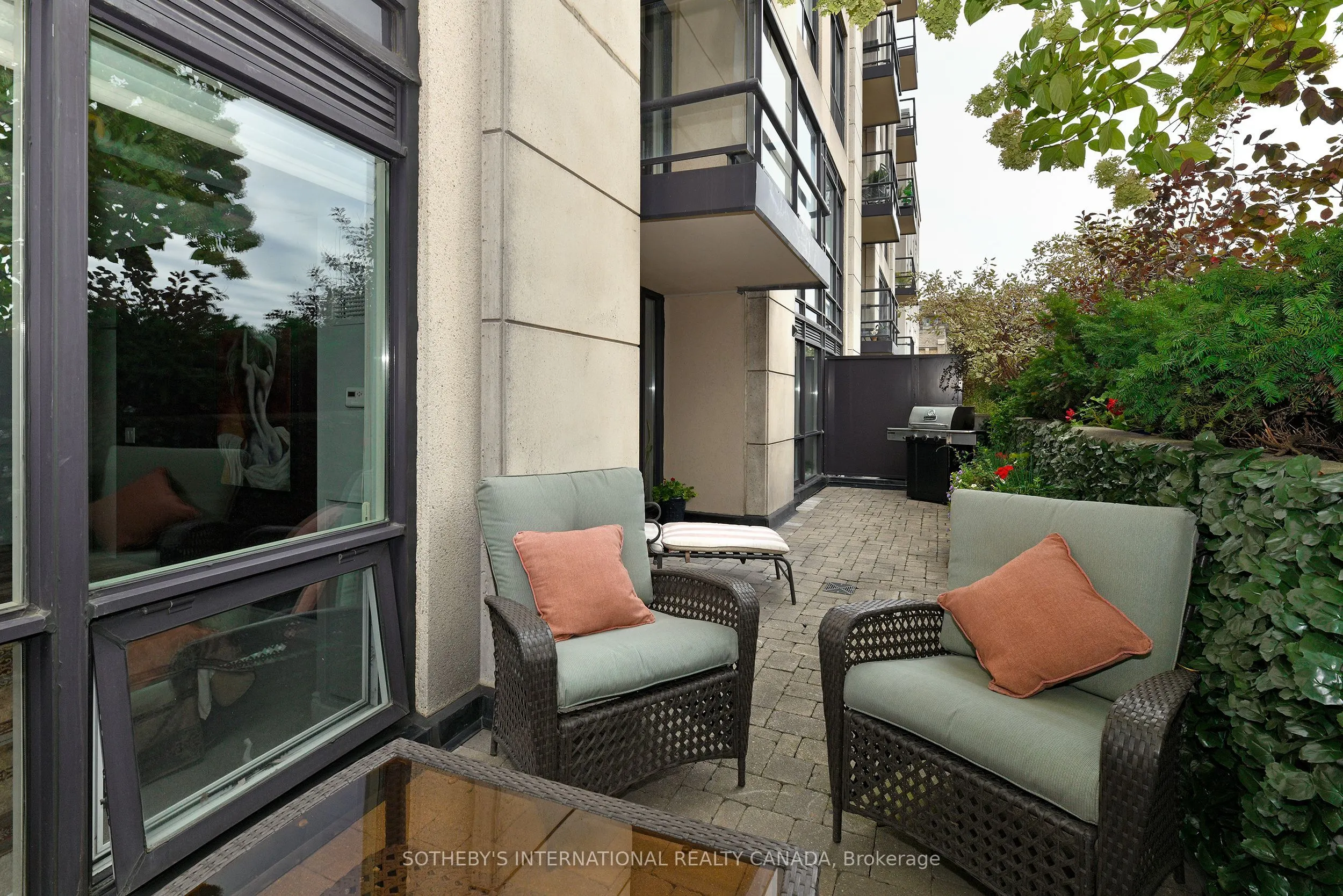 10 Delisle Avenue, #327