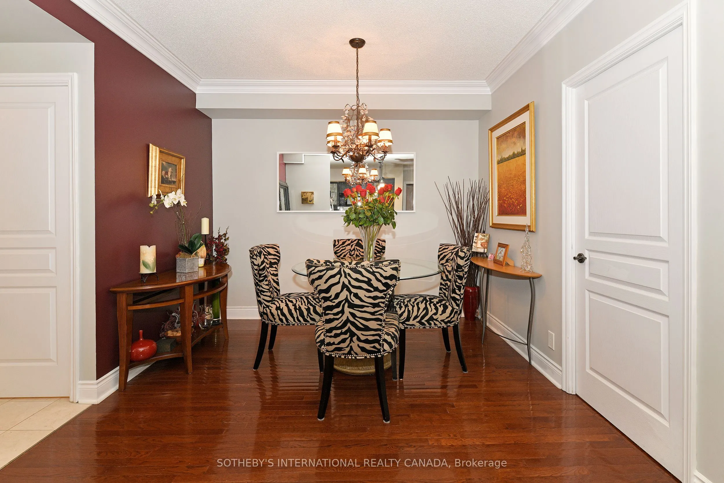 10 Delisle Avenue, #327