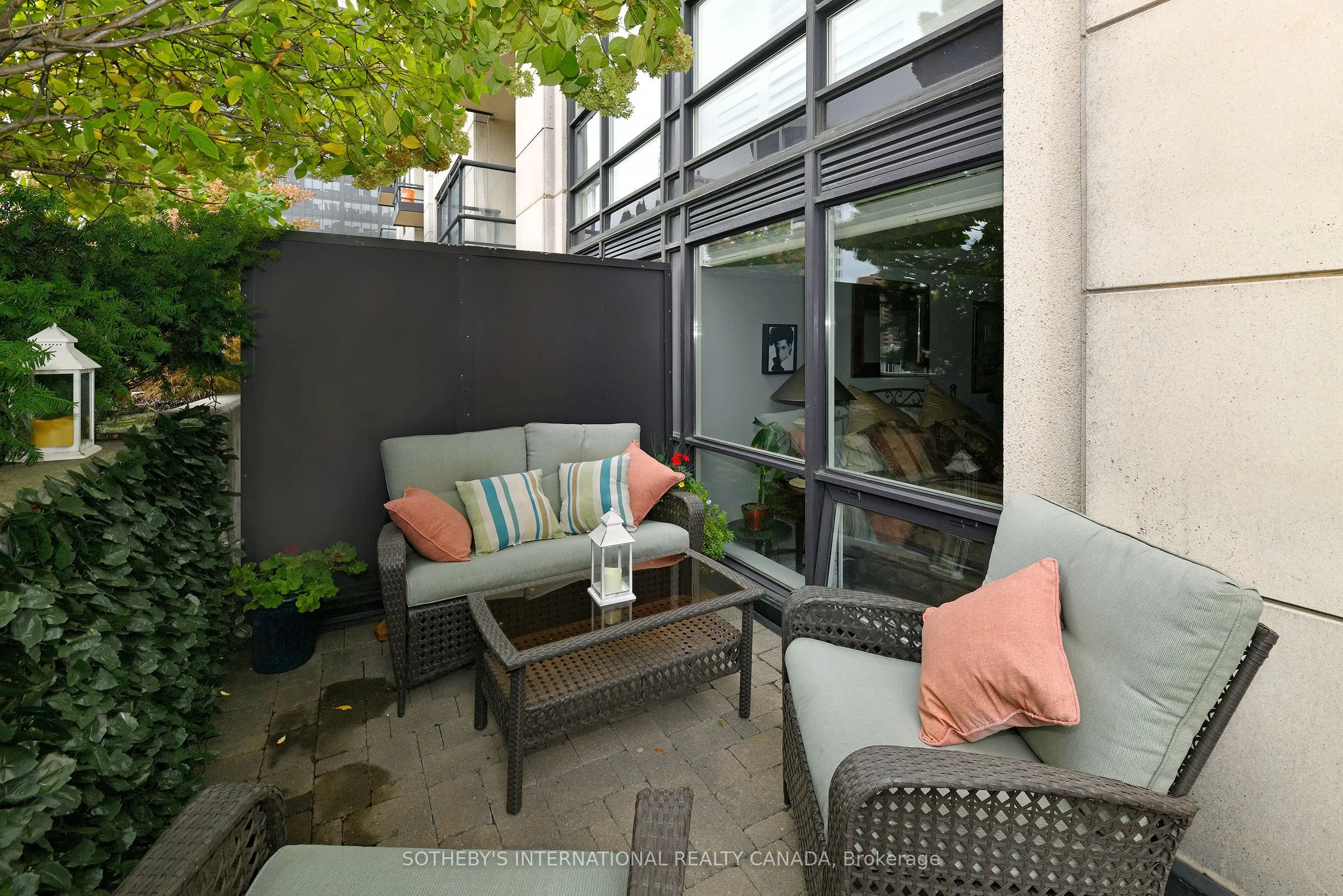 10 Delisle Avenue, #327