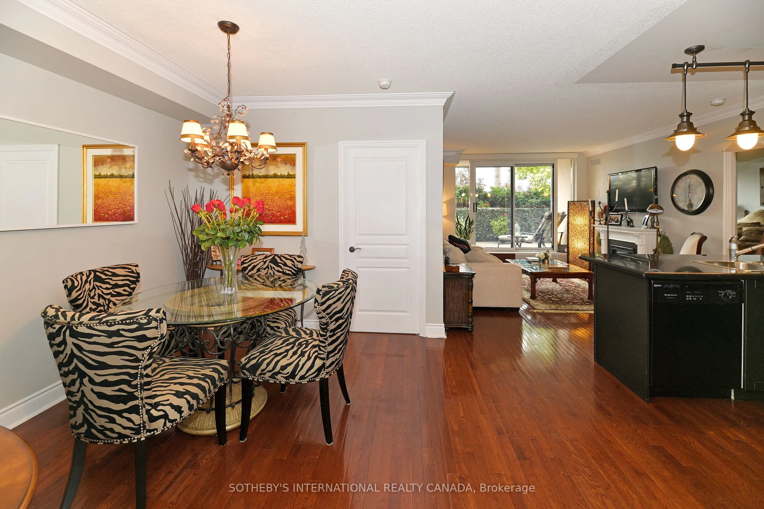 10 Delisle Avenue, #327