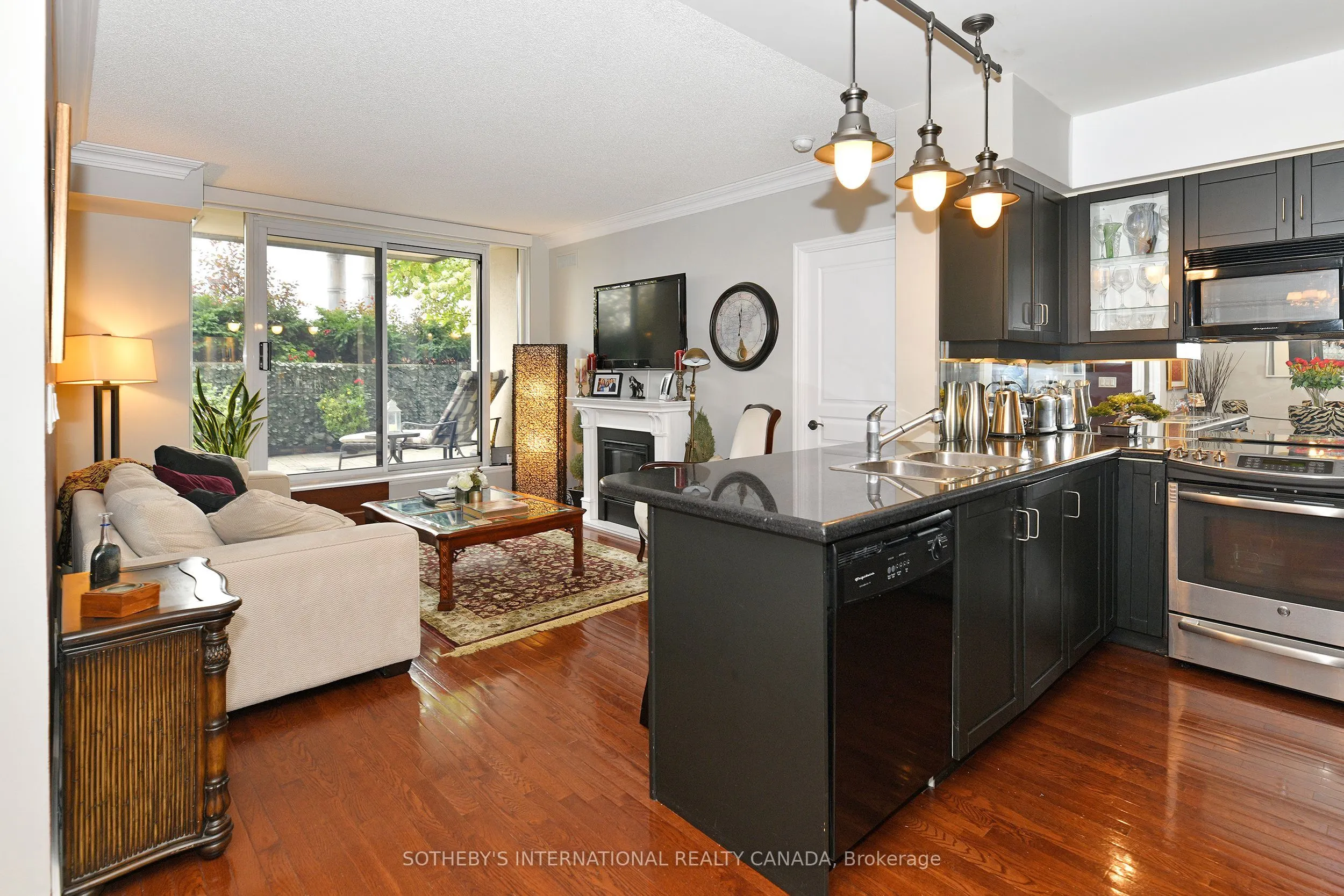 10 Delisle Avenue, #327