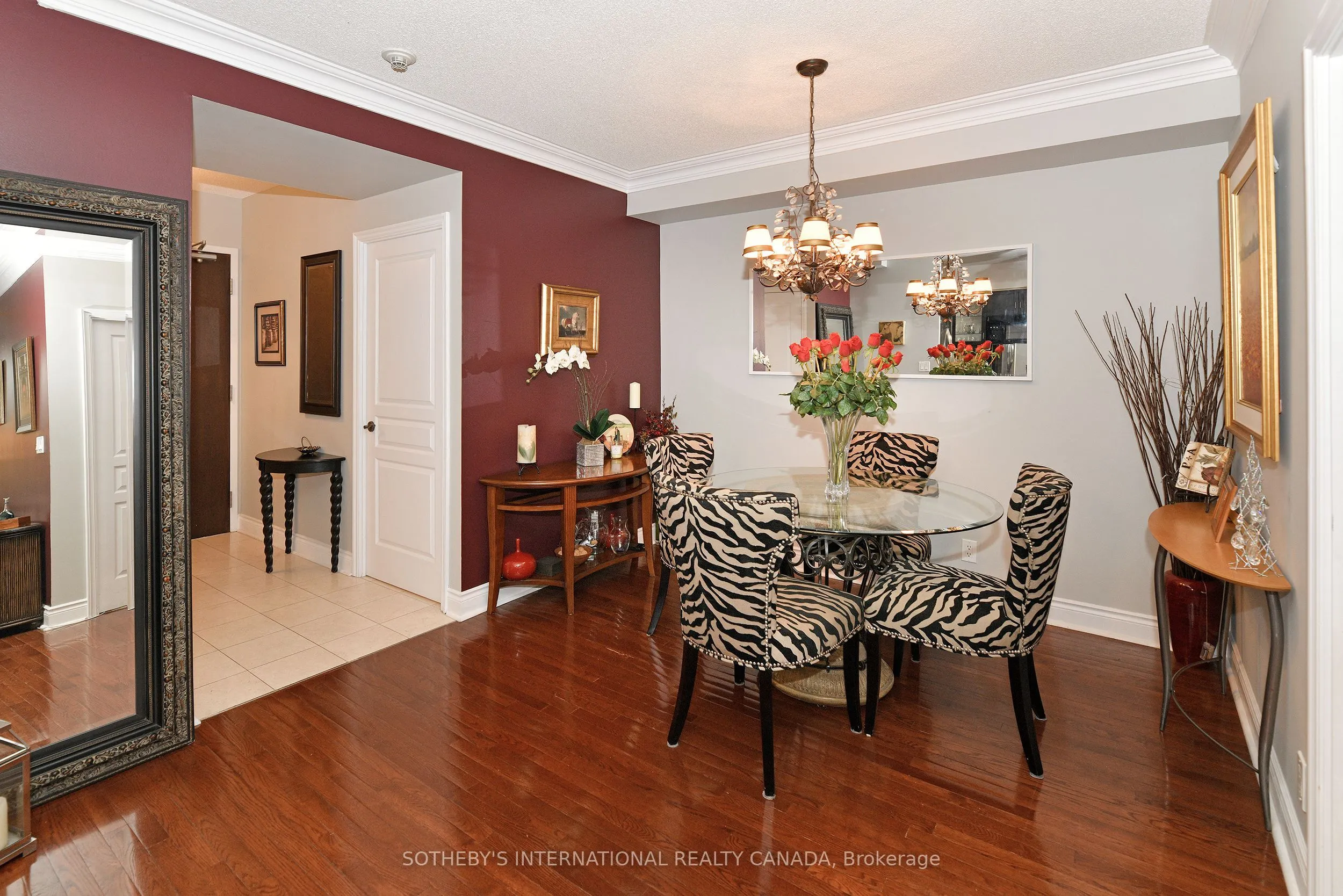 10 Delisle Avenue, #327