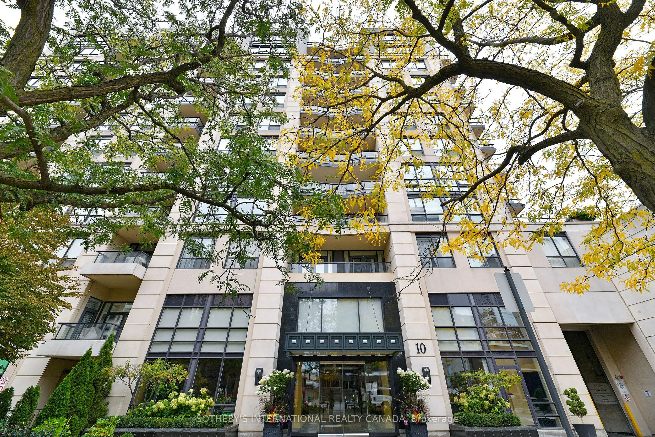 10 Delisle Avenue, #327