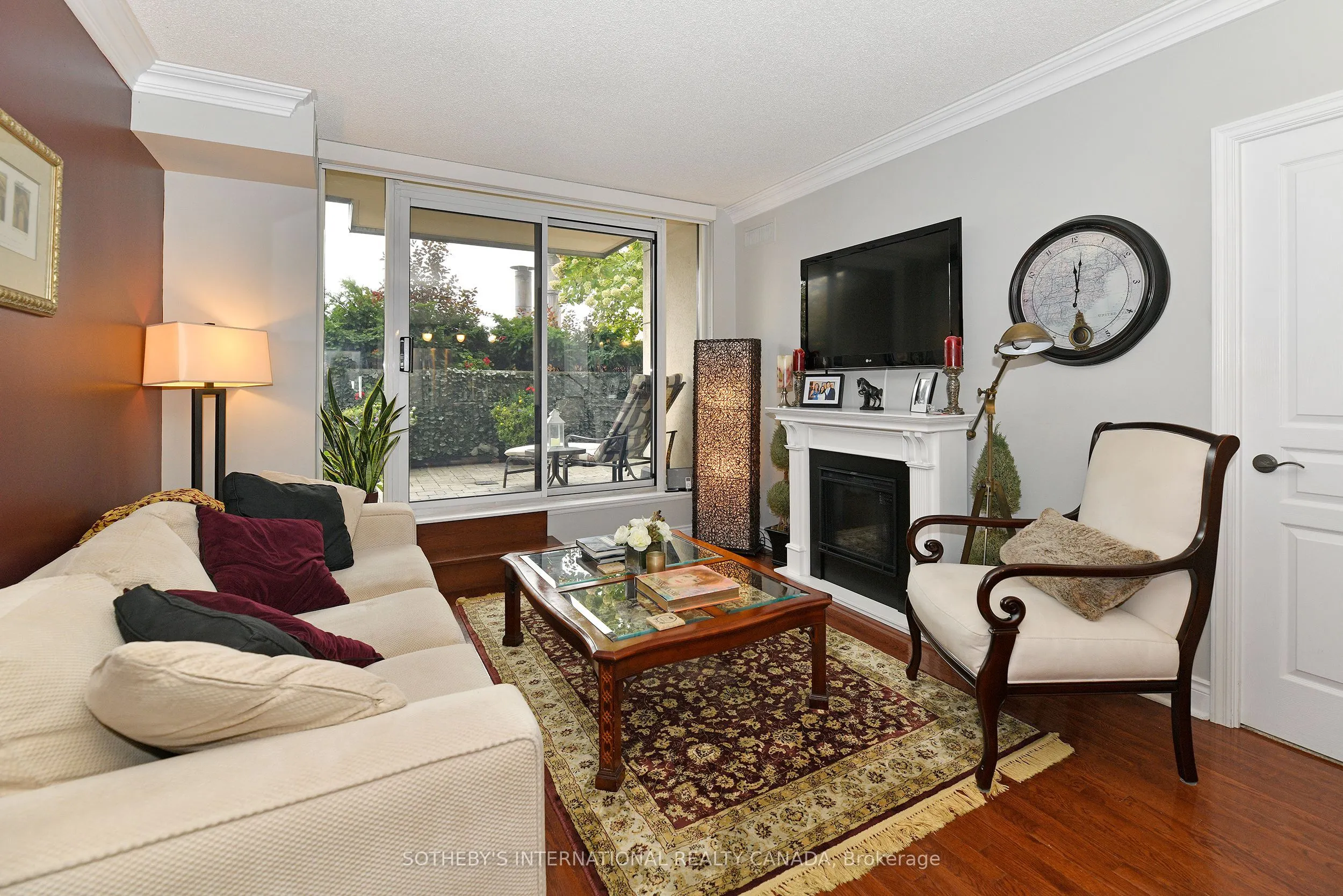 10 Delisle Avenue, #327