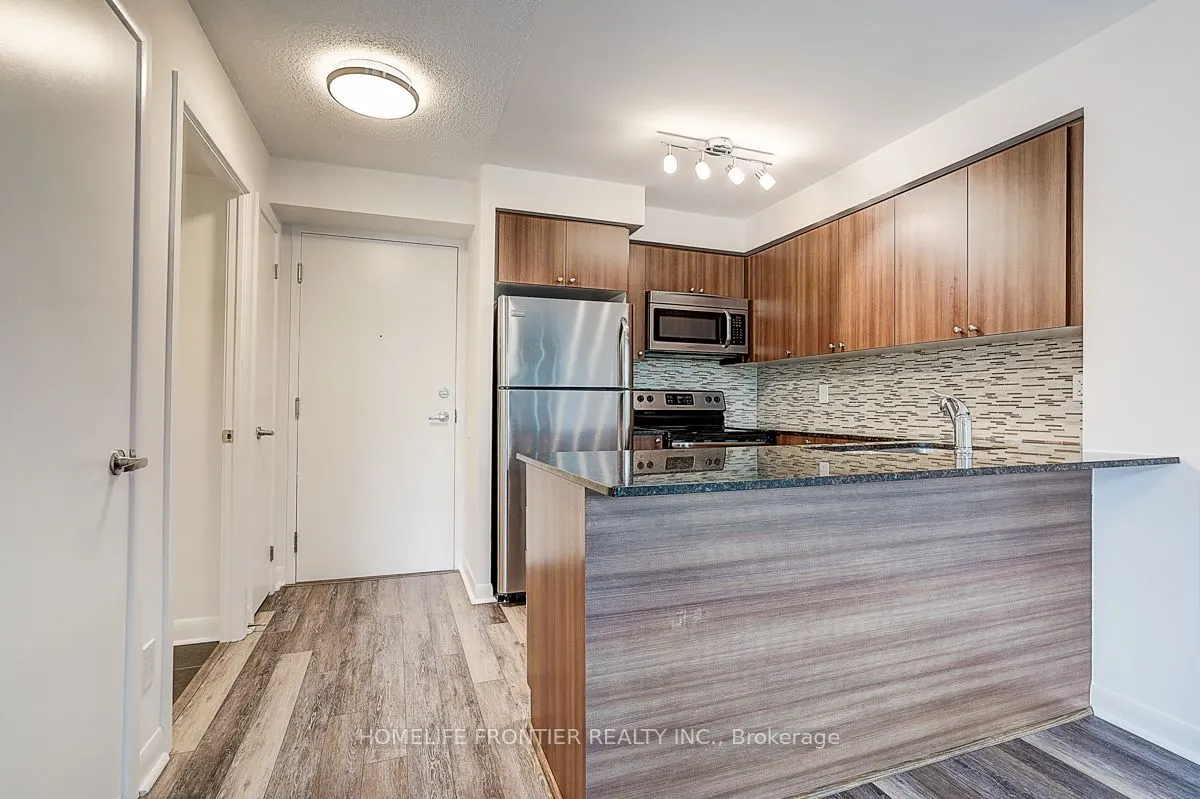525 Wilson Avenue, #209
