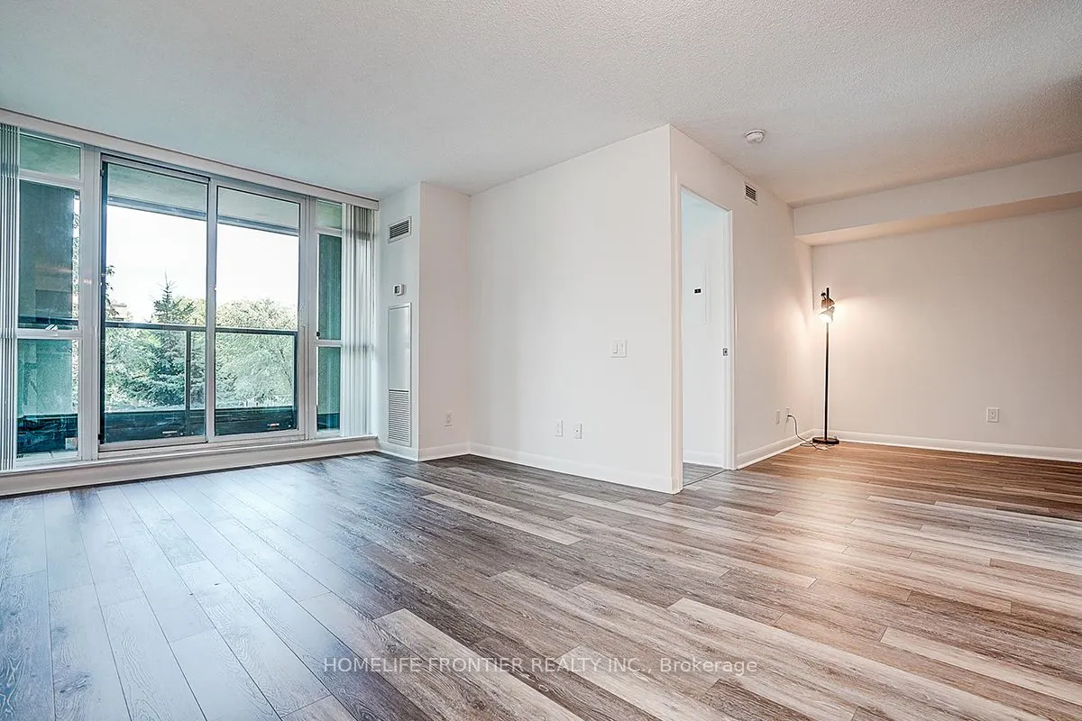 525 Wilson Avenue, #209